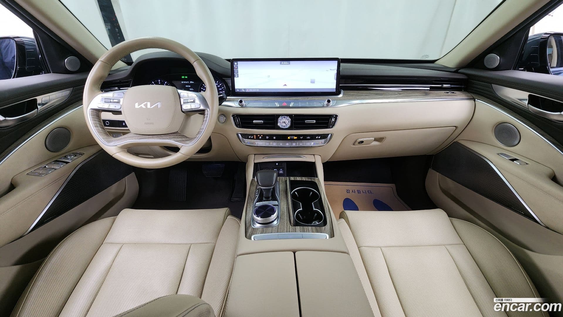 Main__Slider__Photo:K9 Kia 2021.11-6
