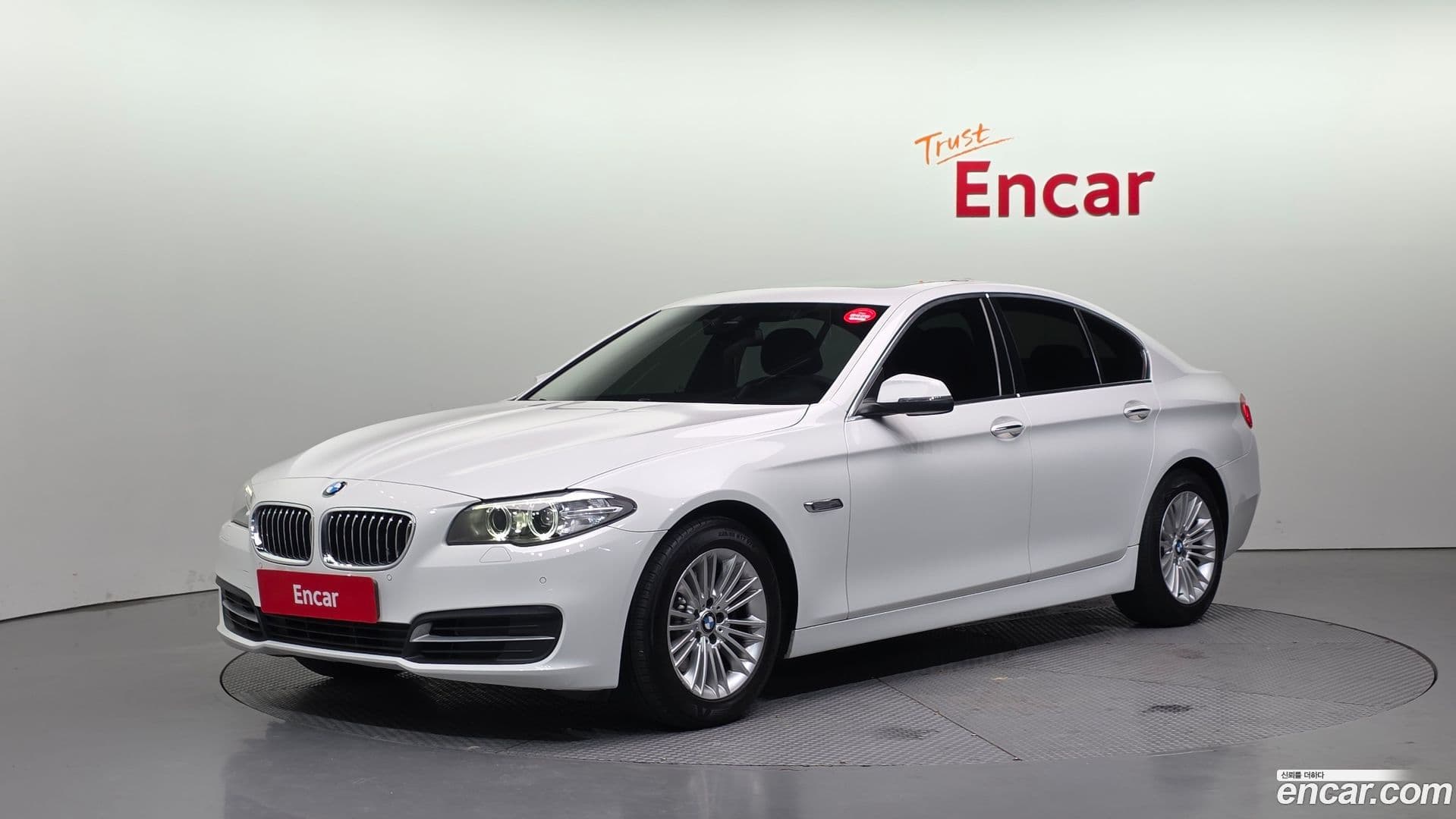 Main__Slider__Photo:5-Series BMW 2014.2-0