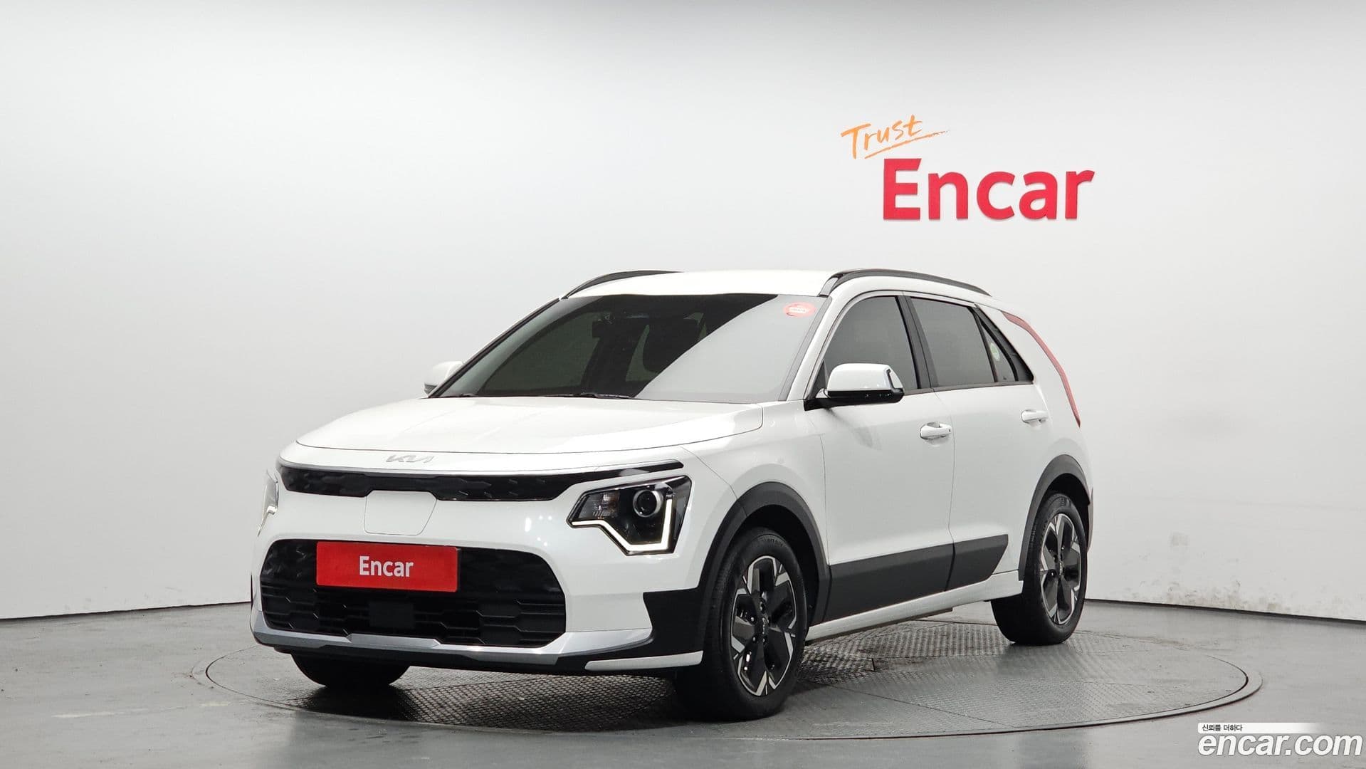 Main__Slider__Photo:Niro Kia 2023.10-0