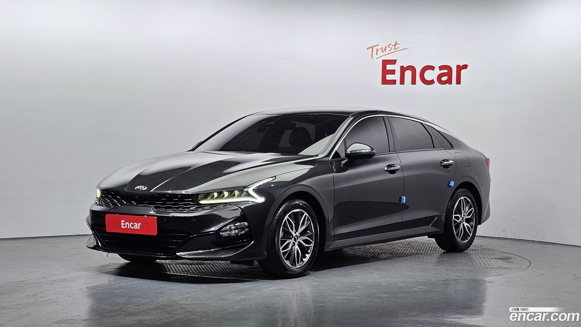 Main__Slider__Photo:K5 Kia 2021.1-0