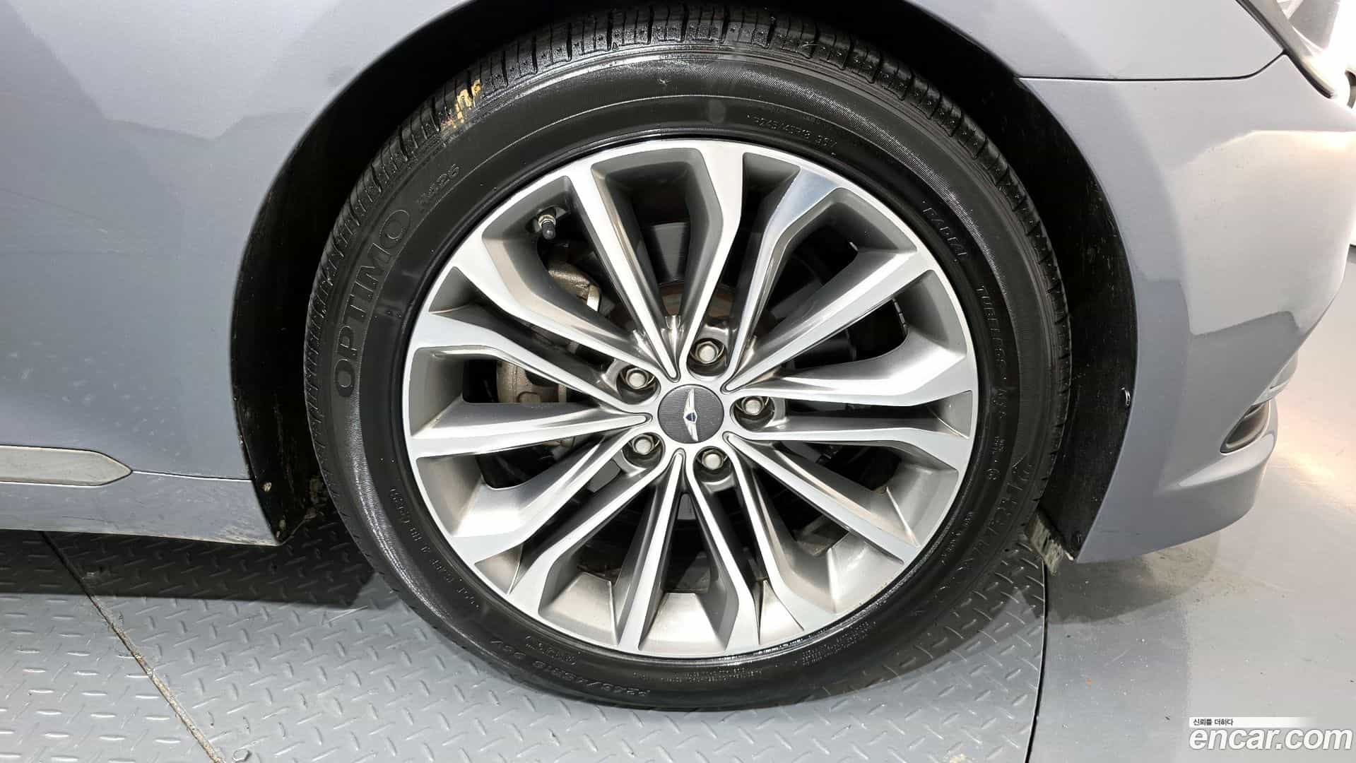 Genesis Hyundai 2014.10-OUTER-005