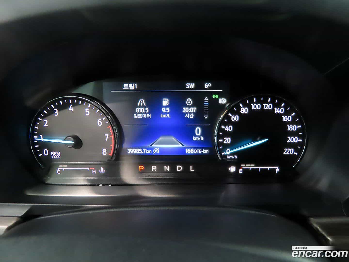 Explorer Ford 2021.3-INNER-008