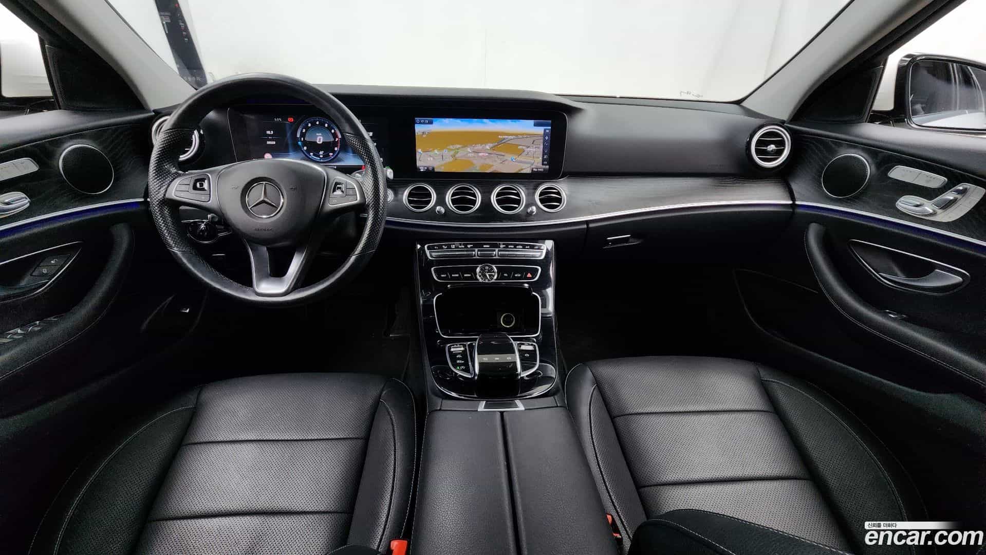 E-Class Mercedes-Benz 2016.8-INNER-007