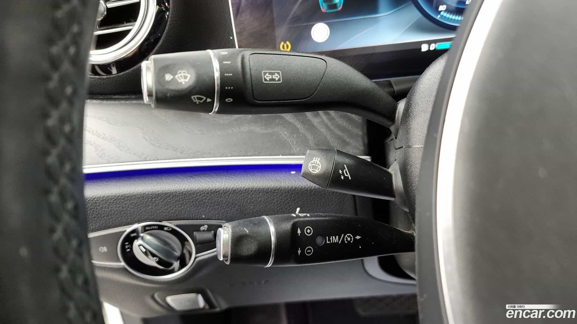E-Class Mercedes-Benz 2016.8-OPTION-020