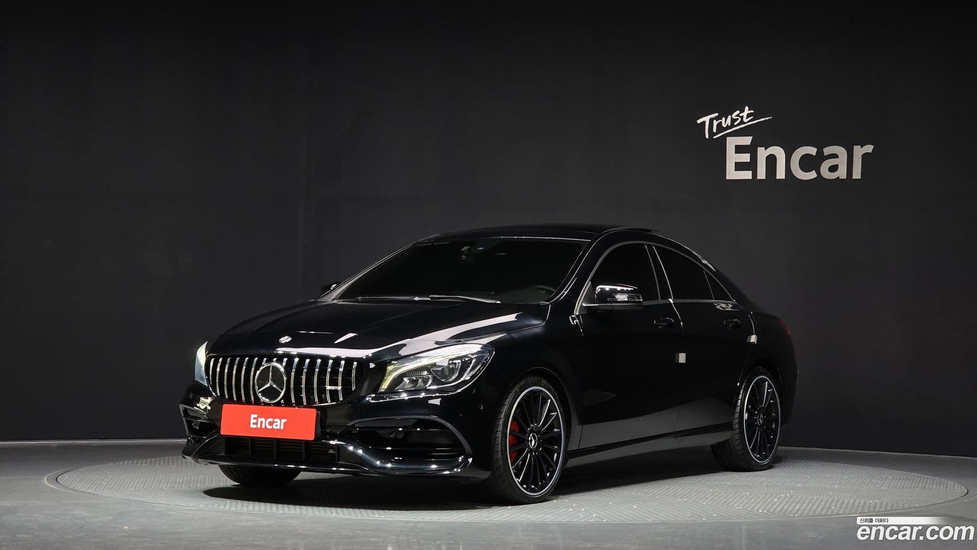 Main__Slider__Photo:CLA-Class Mercedes-Benz 2017.1-0