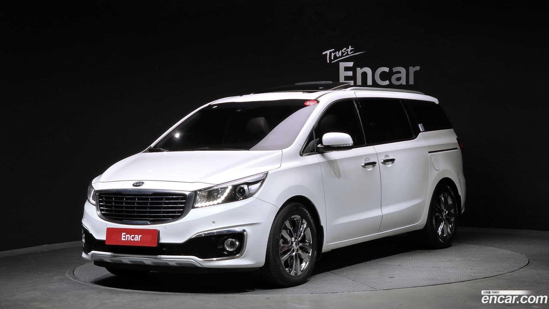 Main__Slider__Photo:Canival Kia 2016.6-0