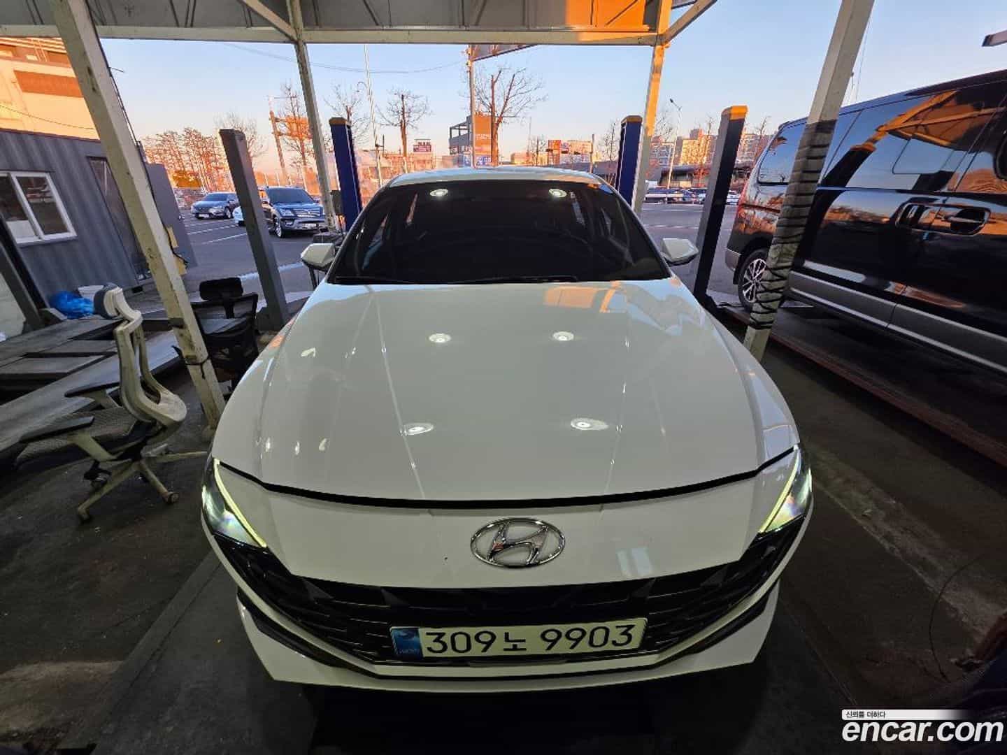AVANTE Hyundai 2022.10-OUTER-001