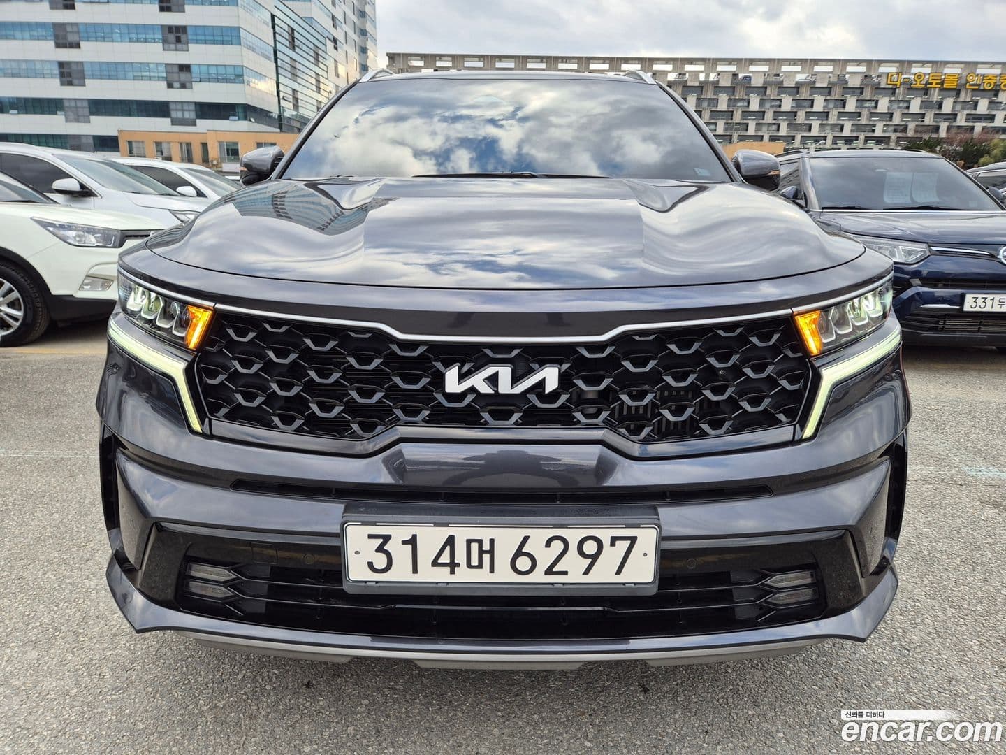 Main__Slider__Photo:Sorento Kia 2021.11-0