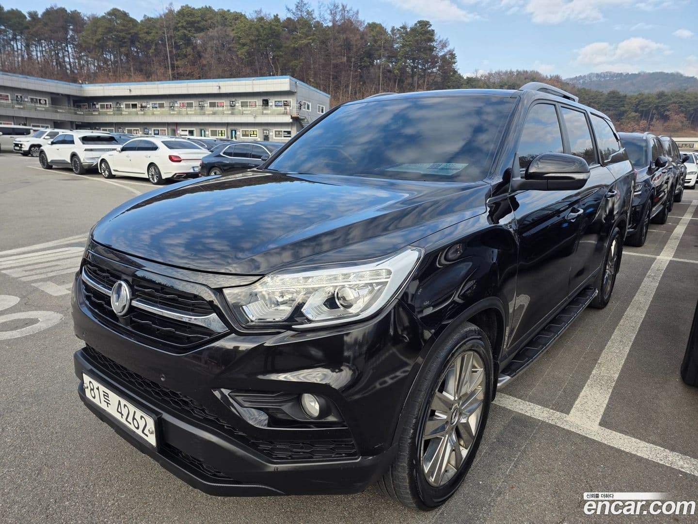 Main__Slider__Photo:Rexton KG Mobility 2019.0-0