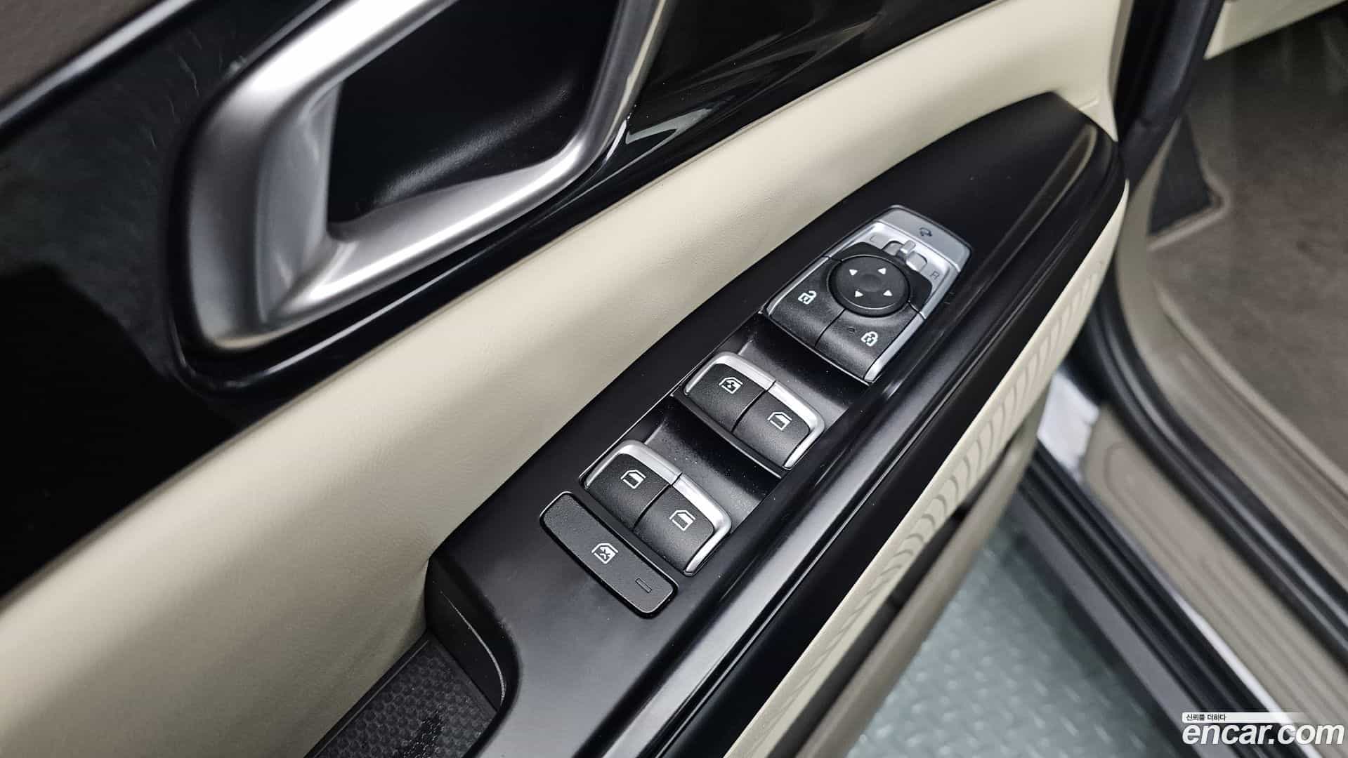 Canival Kia 2020.9-OPTION-015