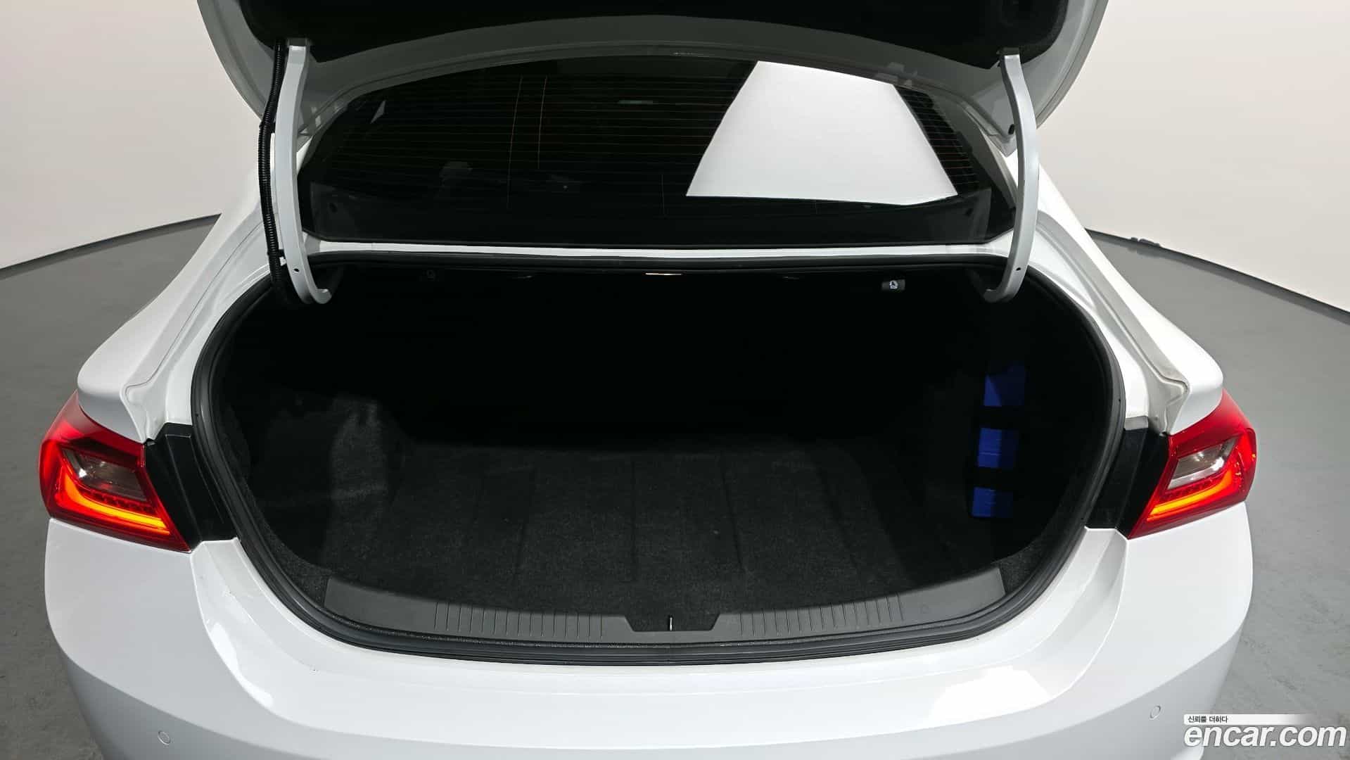Malibu Chevrolet 2018.9-OPTION-024