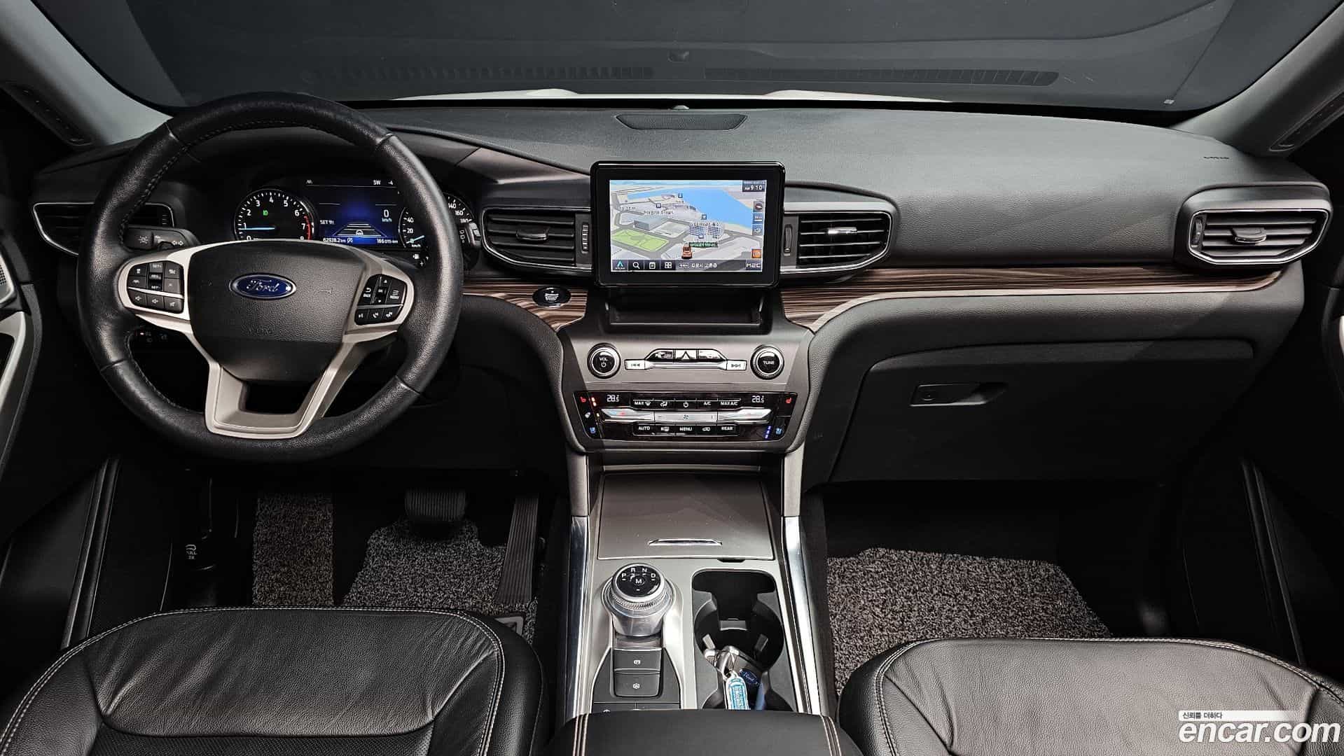 Explorer Ford 2020.10-INNER-007