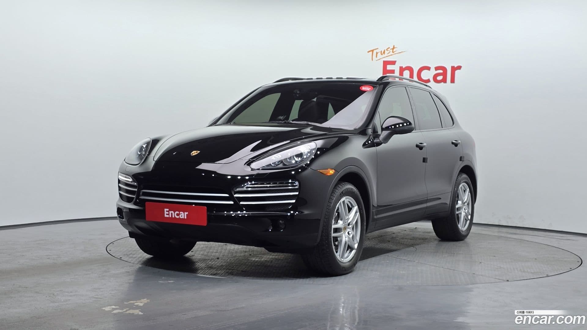 Main__Slider__Photo:Cayenne Porsche 2014.11-0