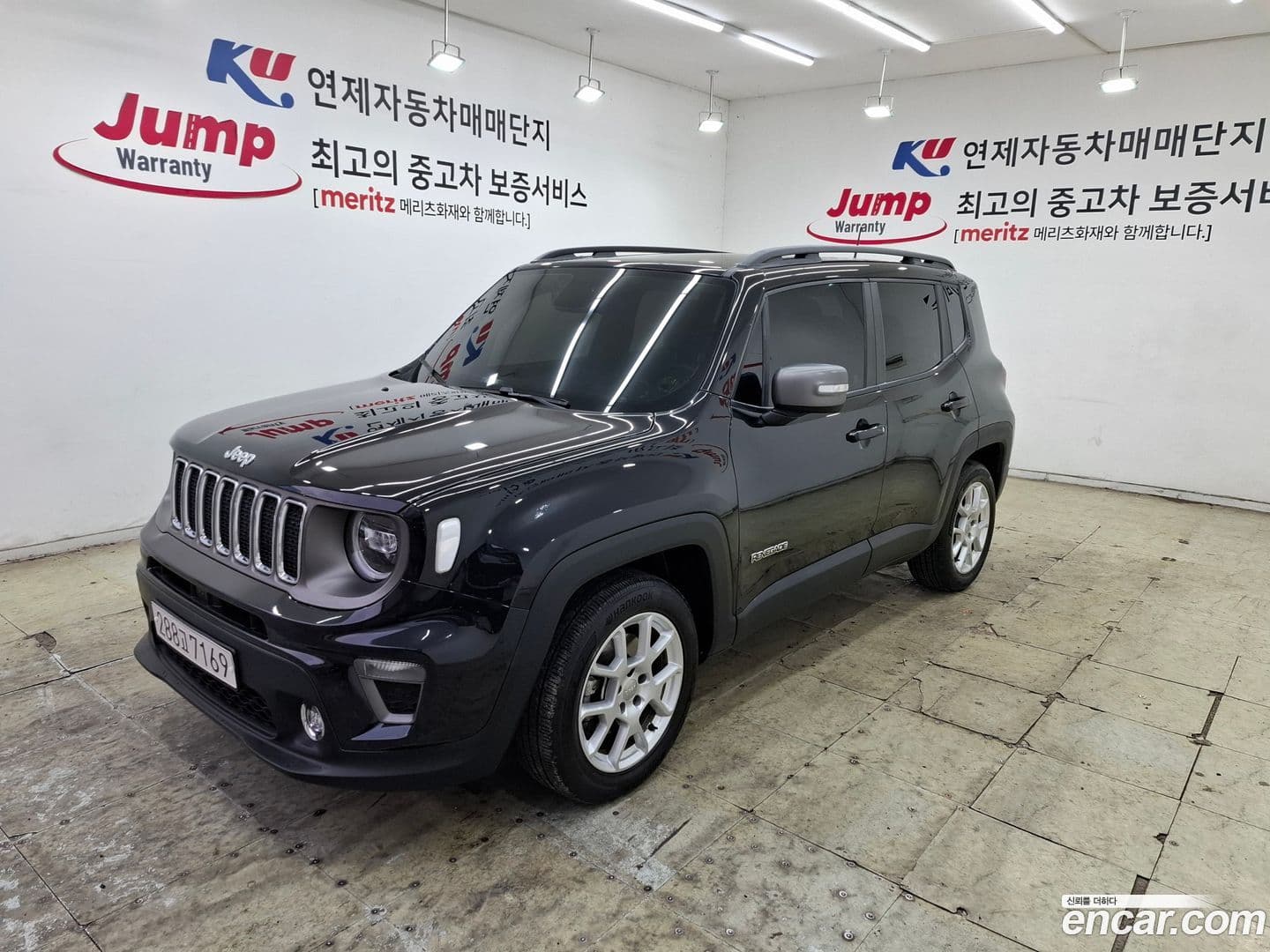 Main__Slider__Photo:Renegade Jeep 2020.10-0