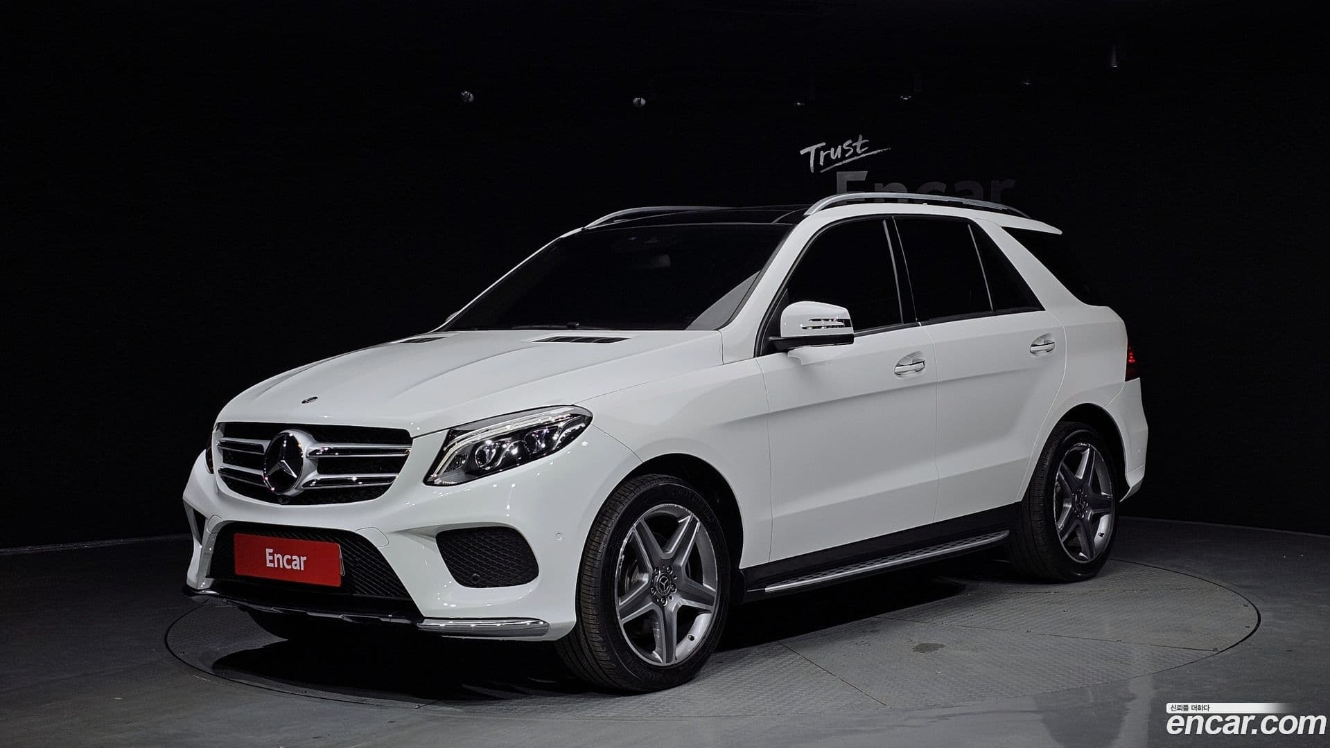 Main__Slider__Photo:GLE-Class Mercedes-Benz 2018.10-0