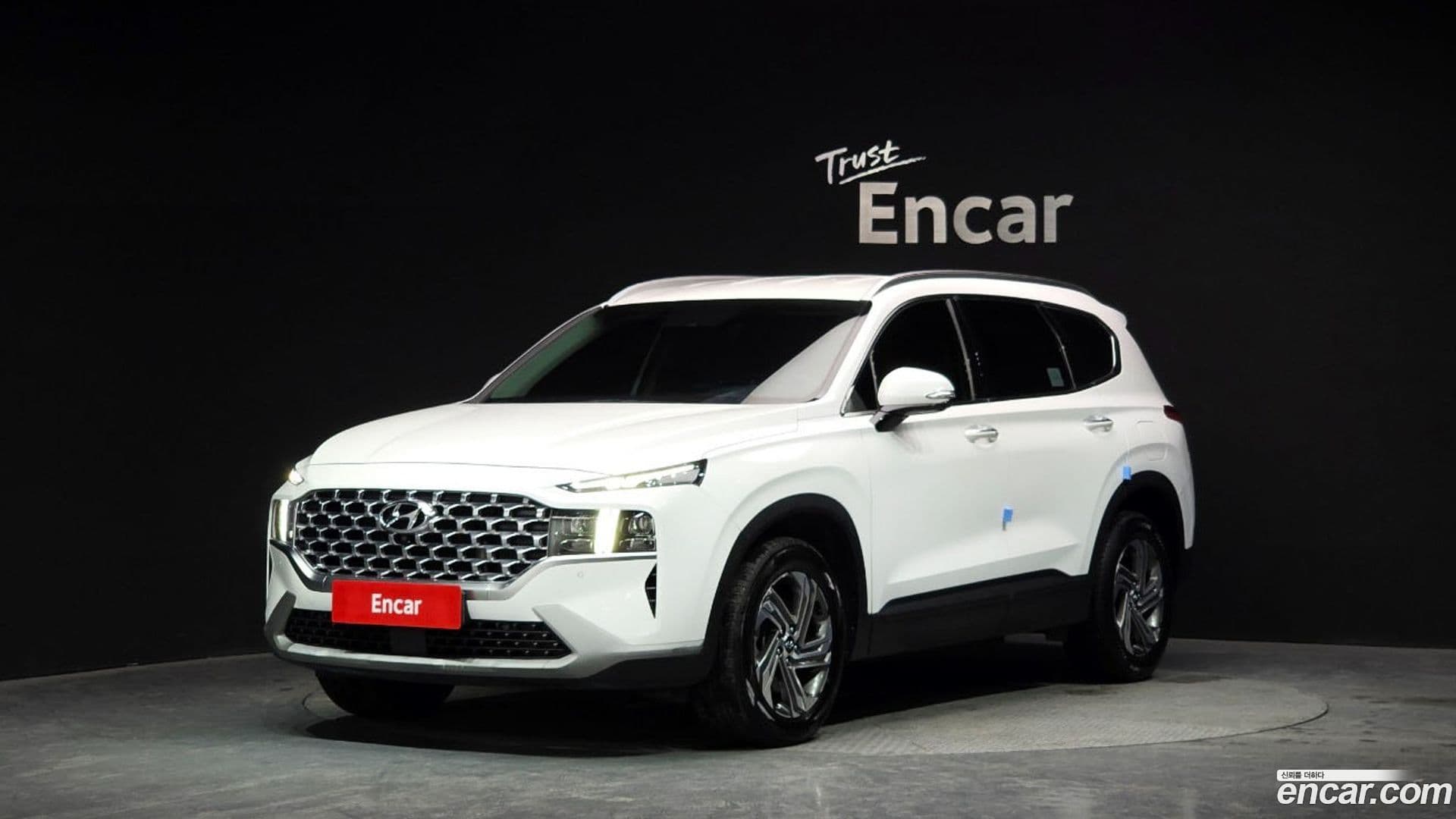 Main__Slider__Photo:Santafe Hyundai 2021.3-0