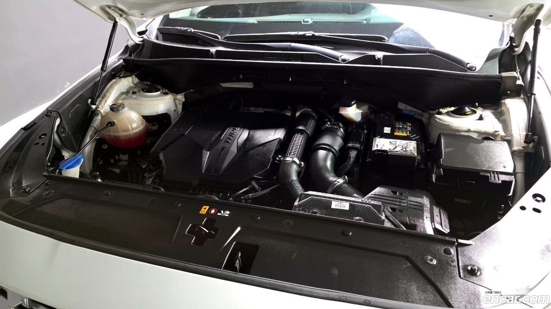 Main__Slider__Photo:Santafe Hyundai 2021.3-5