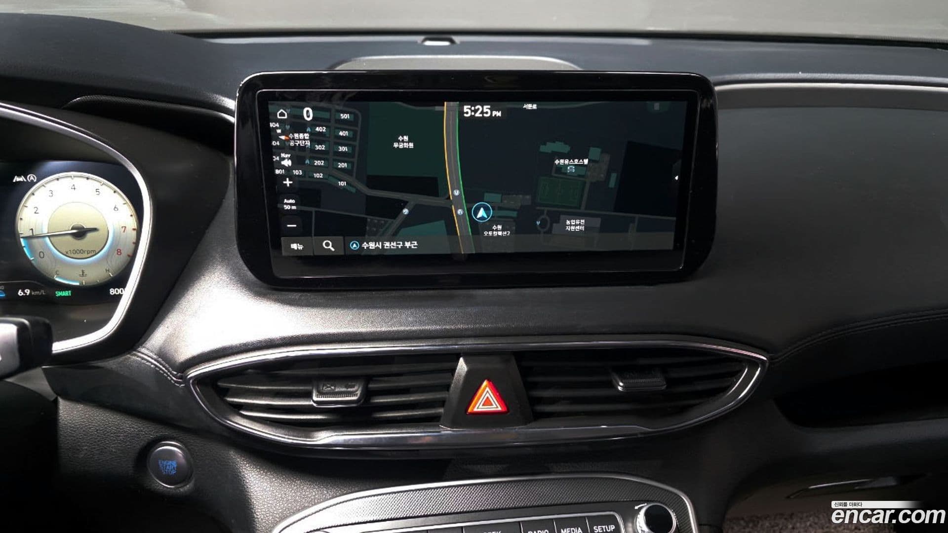 Main__Slider__Photo:Santafe Hyundai 2021.3-13