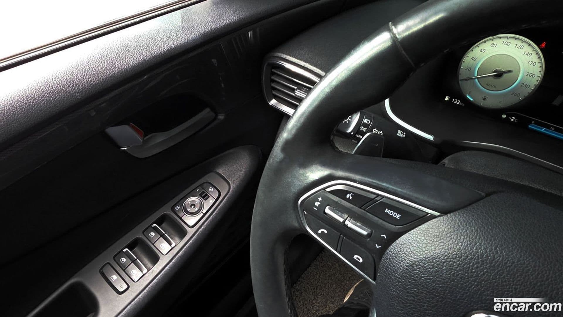 Main__Slider__Photo:Santafe Hyundai 2021.3-16