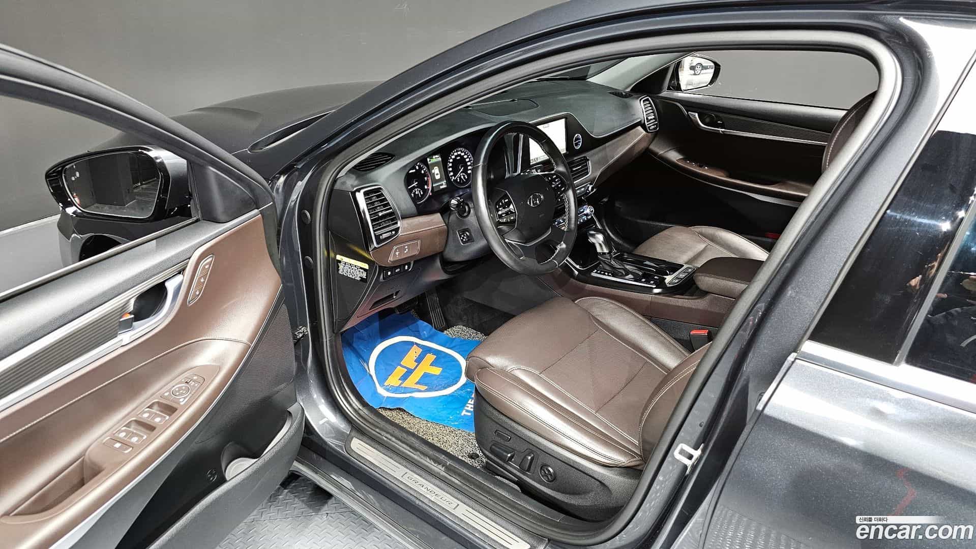 Grandeur Hyundai 2017.7-INNER-010