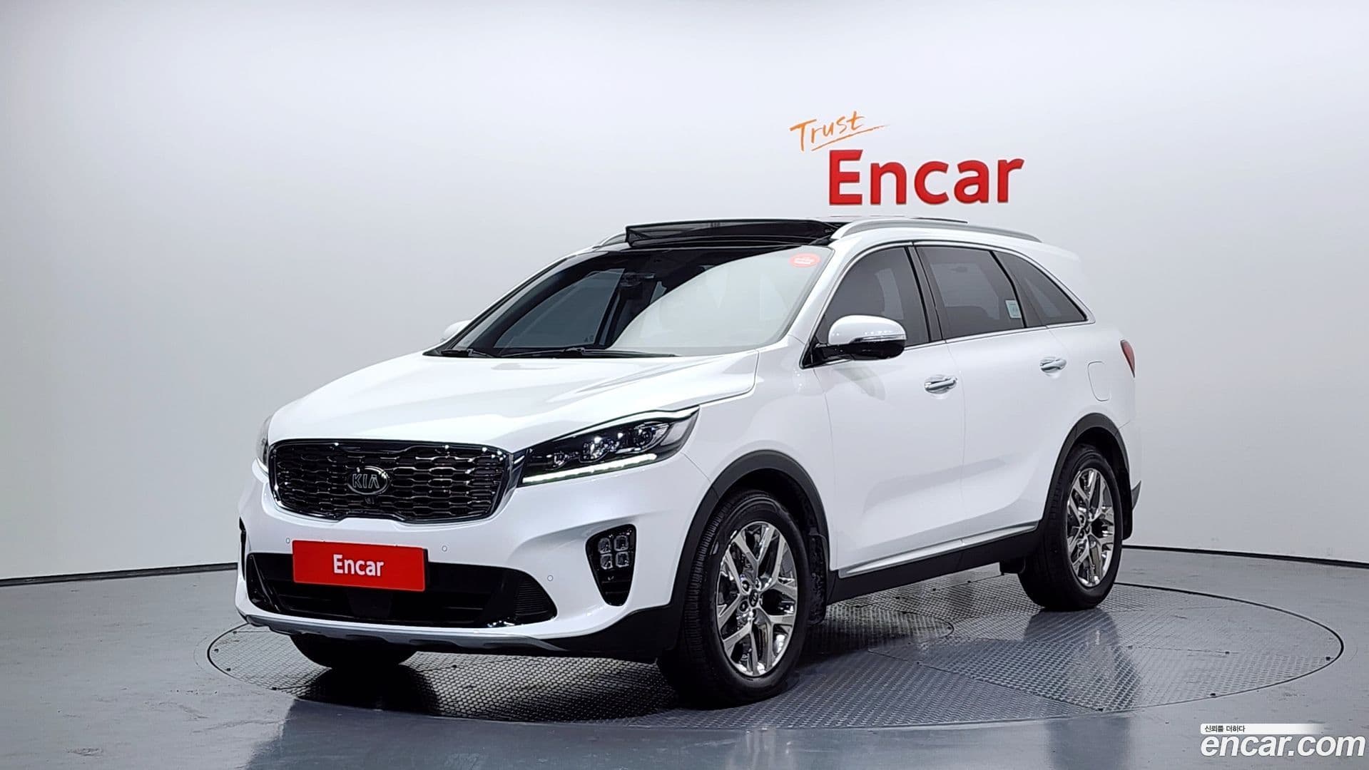 Main__Slider__Photo:Sorento Kia 2019.6-0
