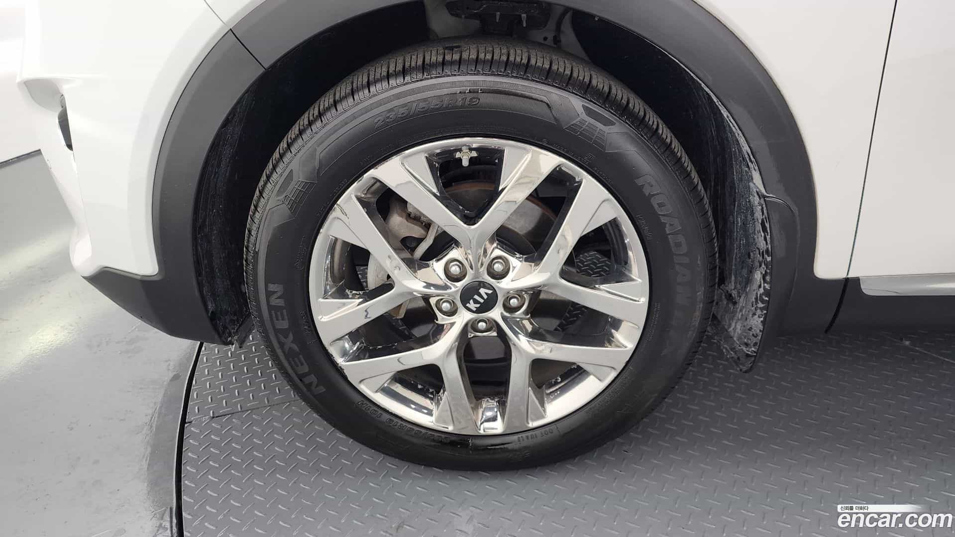 Sorento Kia 2019.6-OUTER-005