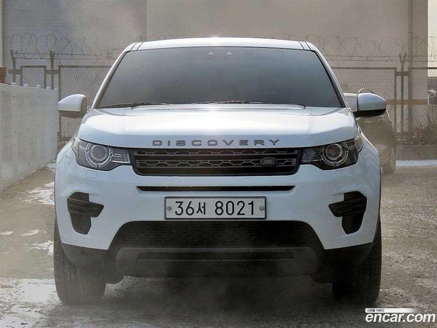 Main__Slider__Photo:Discovery Sport Land Rover 2017.7-0