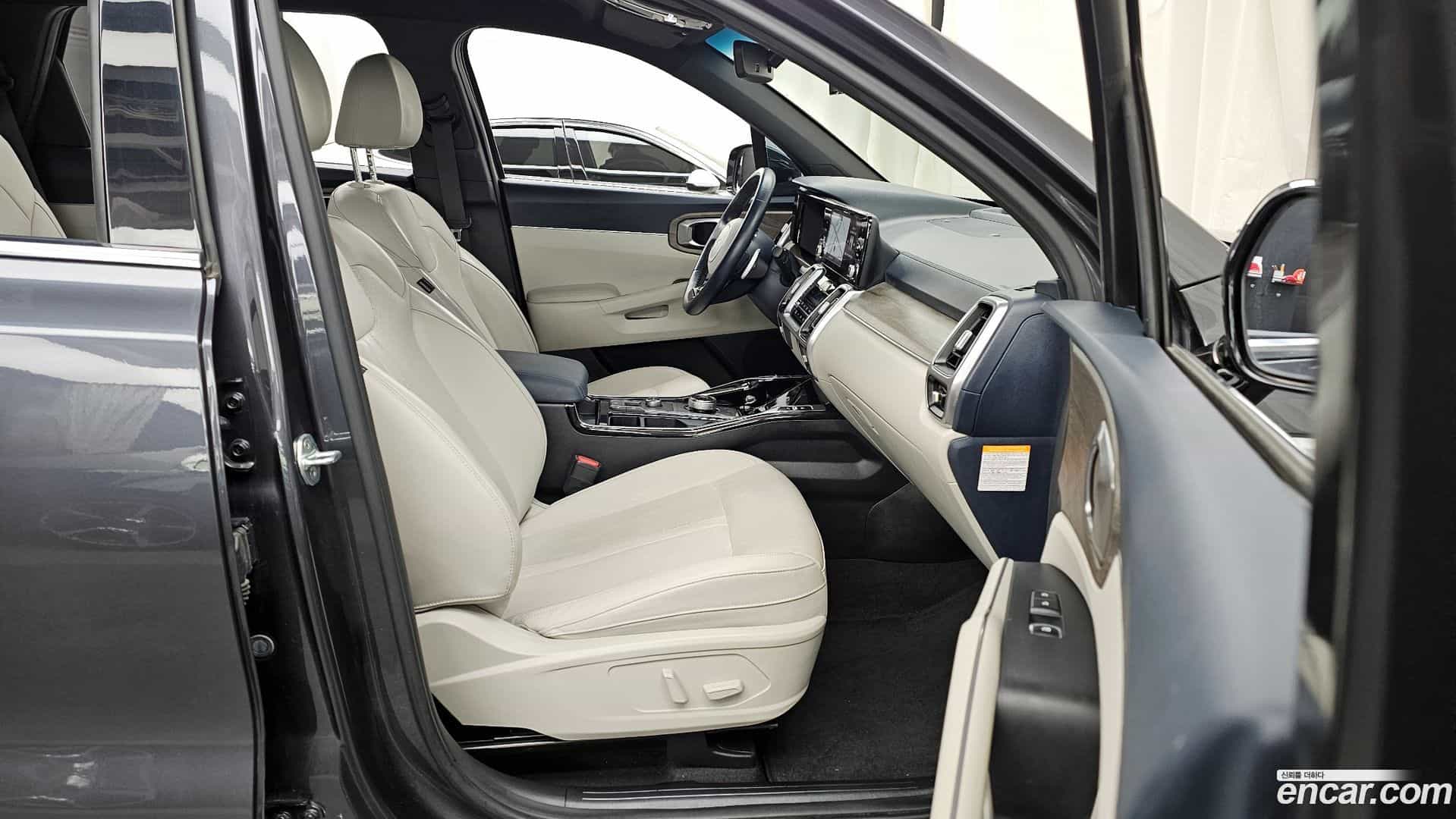 Sorento Kia 2022.0-OPTION-015