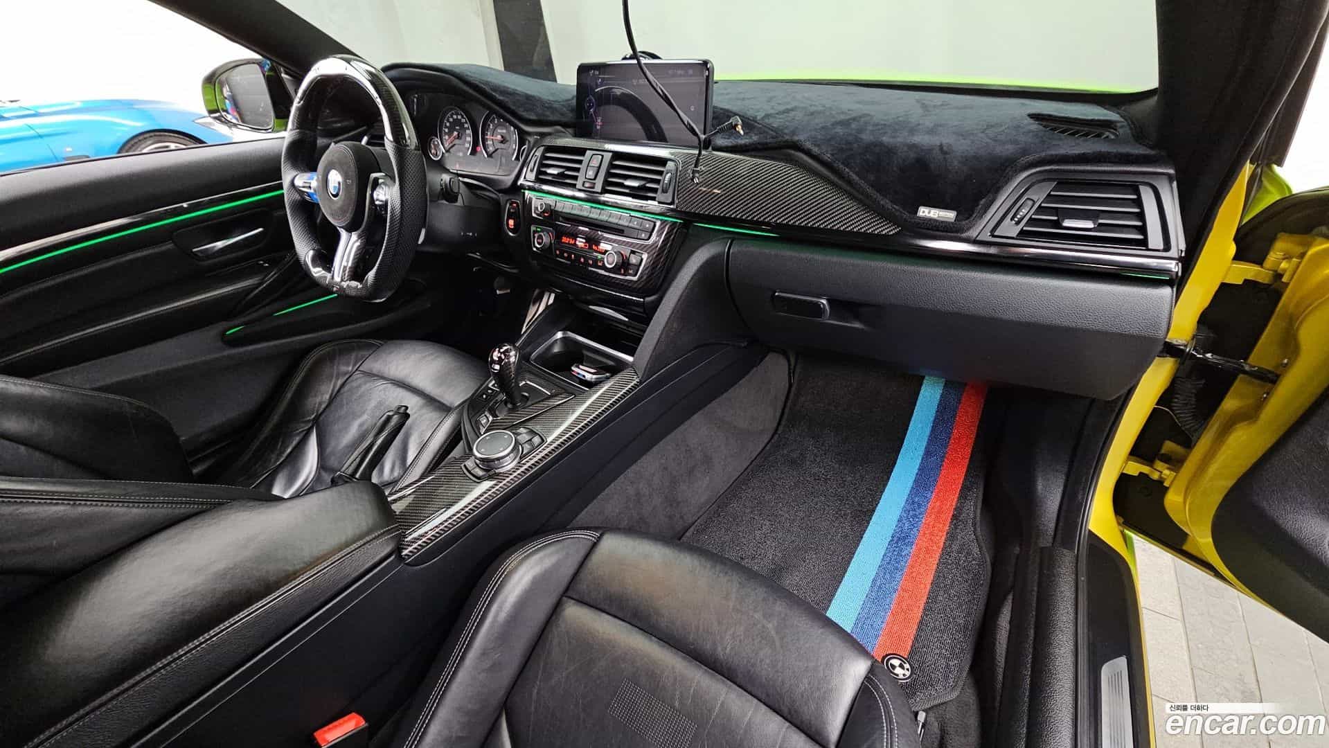 M4 BMW 2015.6-INNER-007