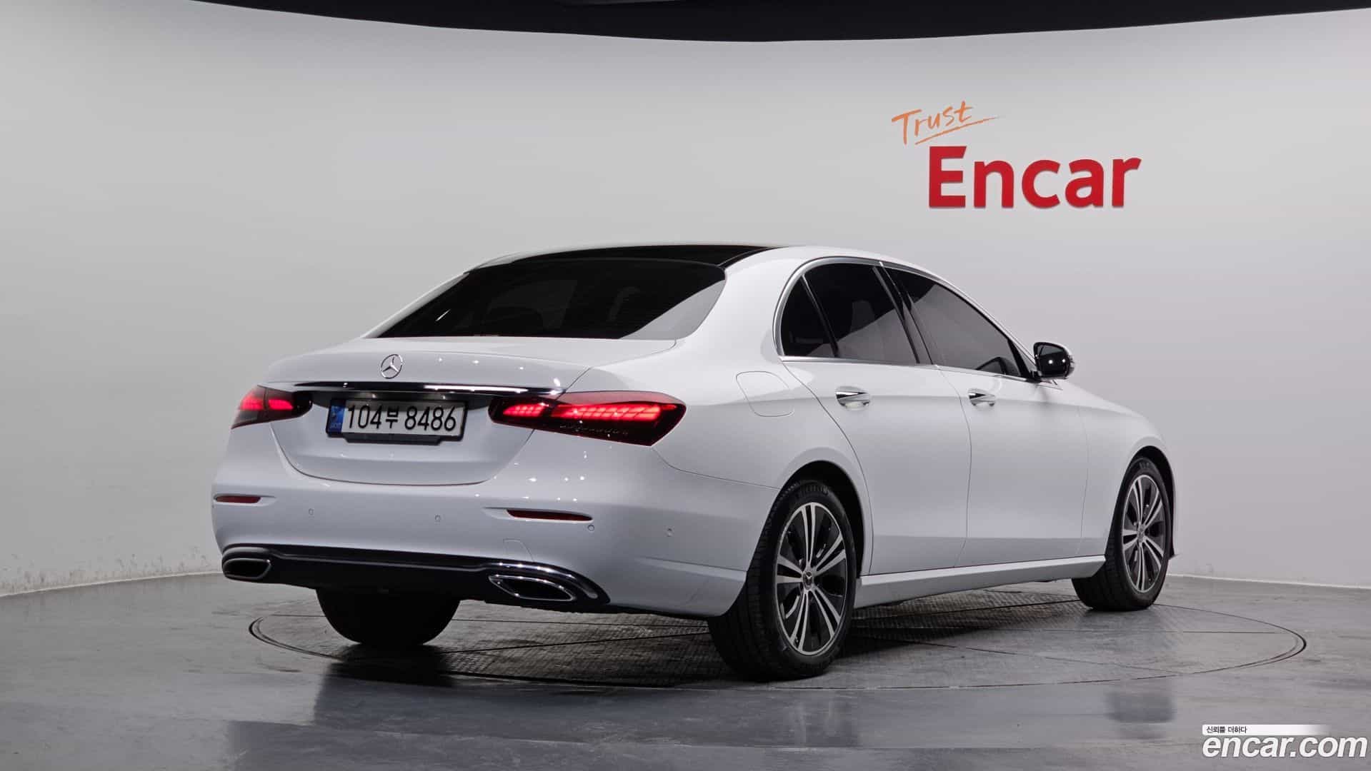 E-Class Mercedes-Benz 2022.4-OUTER-002