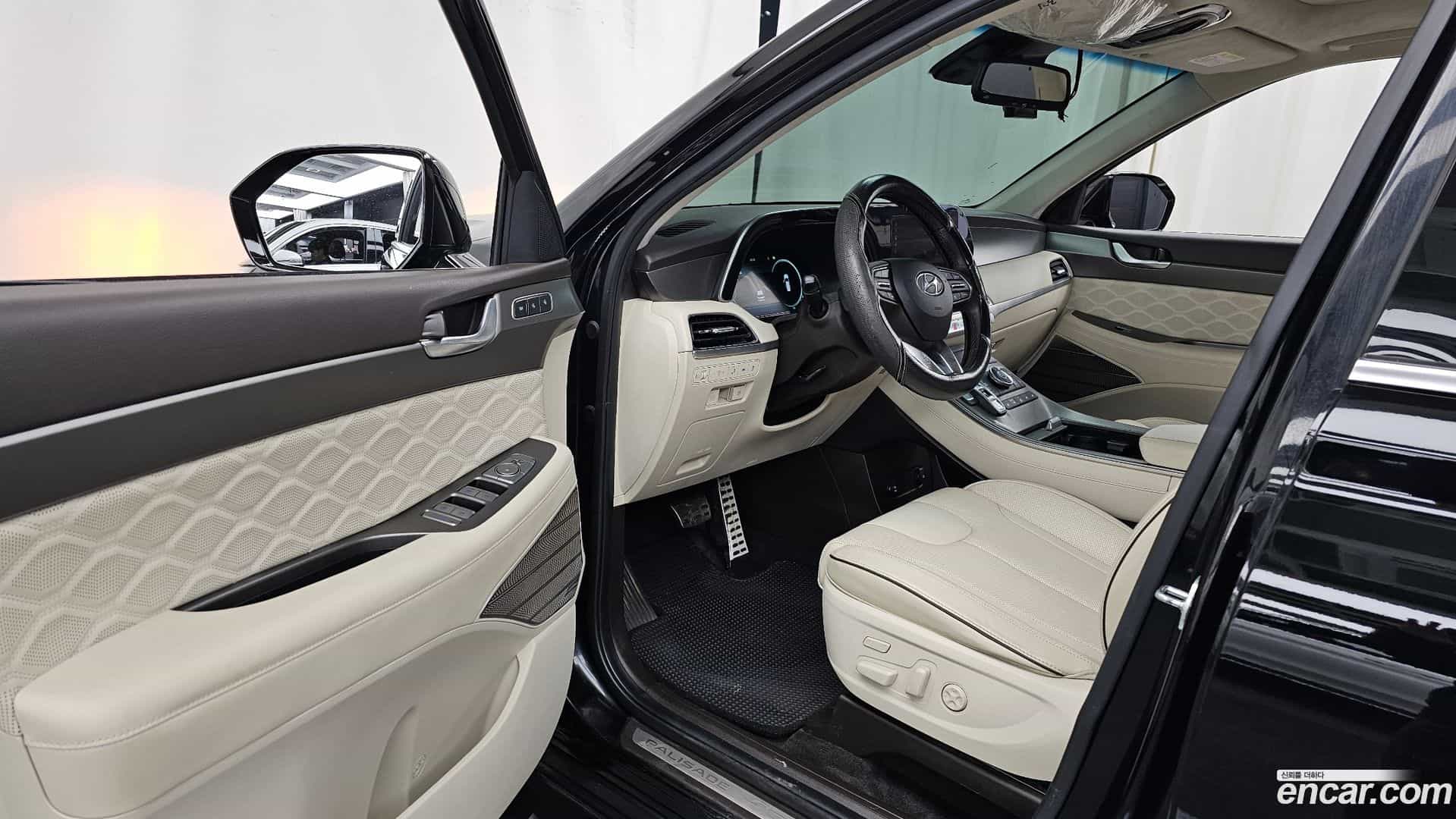 Palisade Hyundai 2021.0-INNER-010