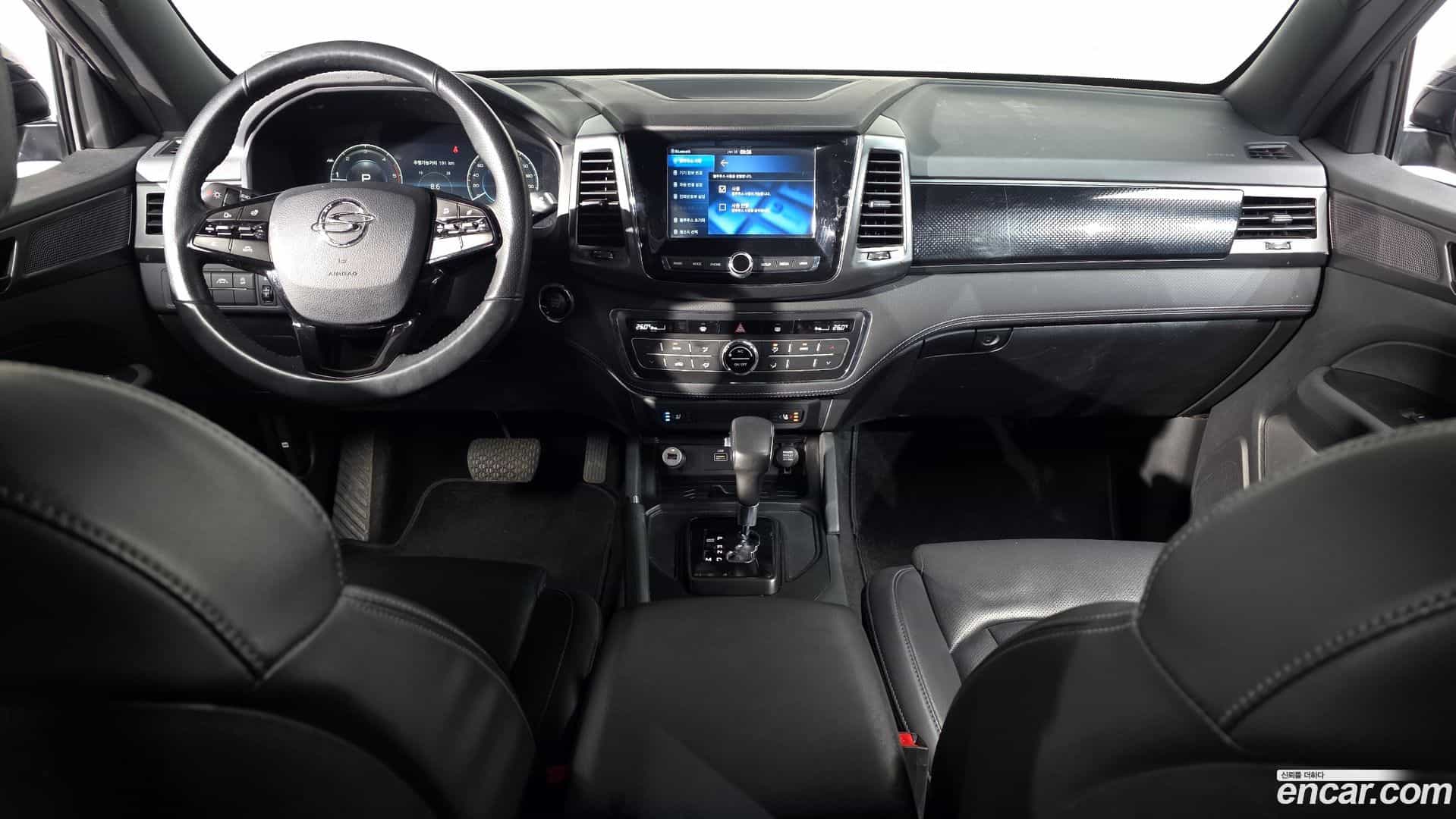 Rexton KG Mobility 2022.2-INNER-007