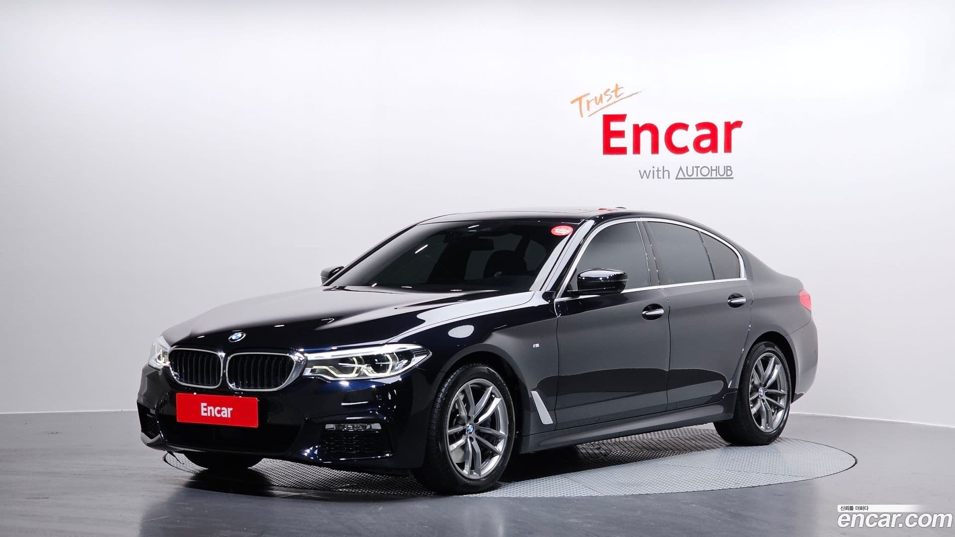 Main__Slider__Photo:5-Series BMW 2018.3-0
