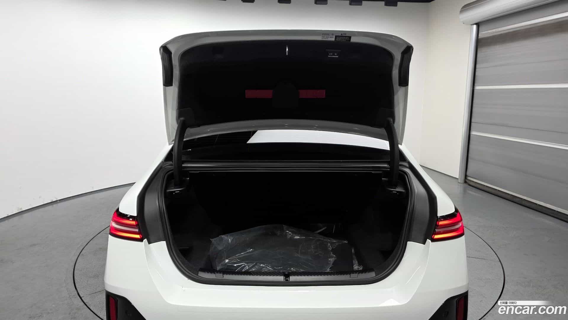 5-Series BMW 2025.3-OPTION-024