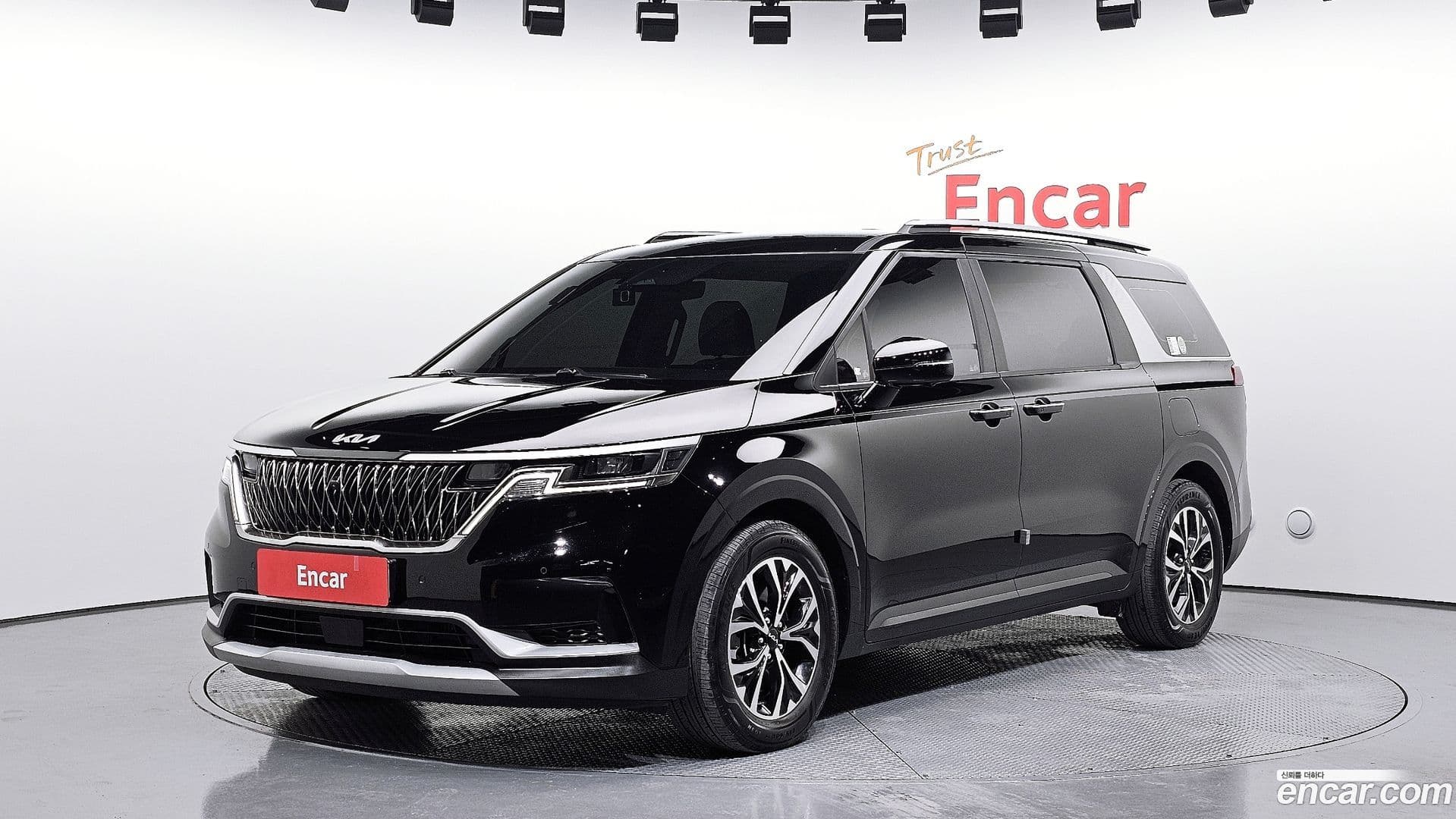 Main__Slider__Photo:Canival Kia 2022.11-0