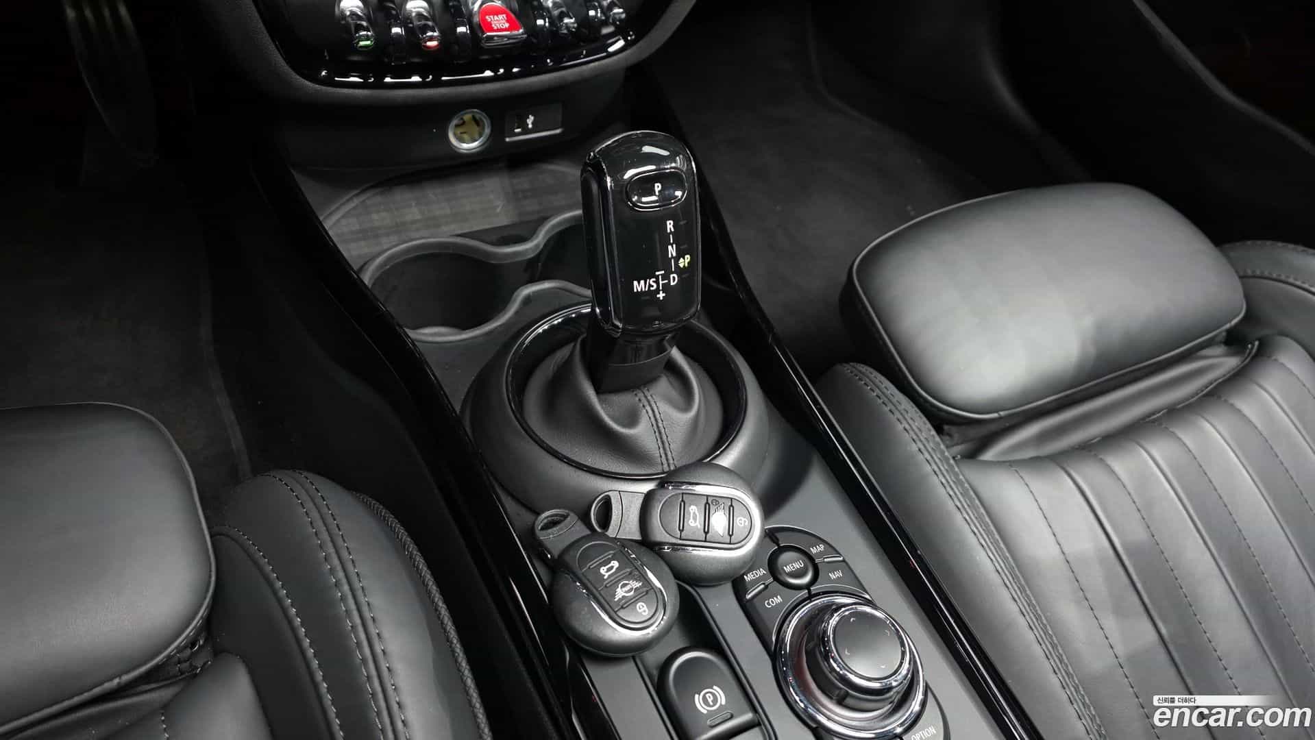 Clubman Mini 2021.6-INNER-009