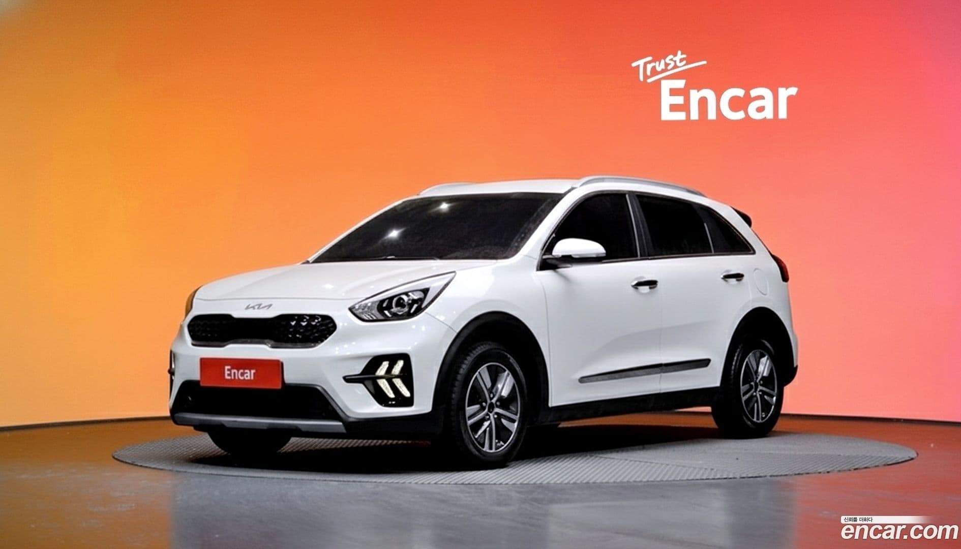 Main__Slider__Photo:Niro Kia 2021.11-0