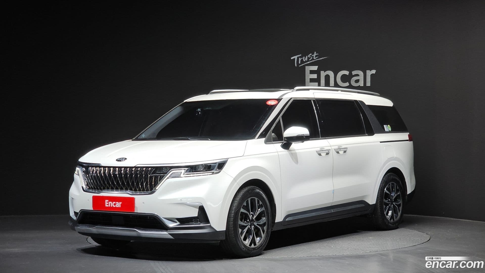 Main__Slider__Photo:Canival Kia 2020.10-0
