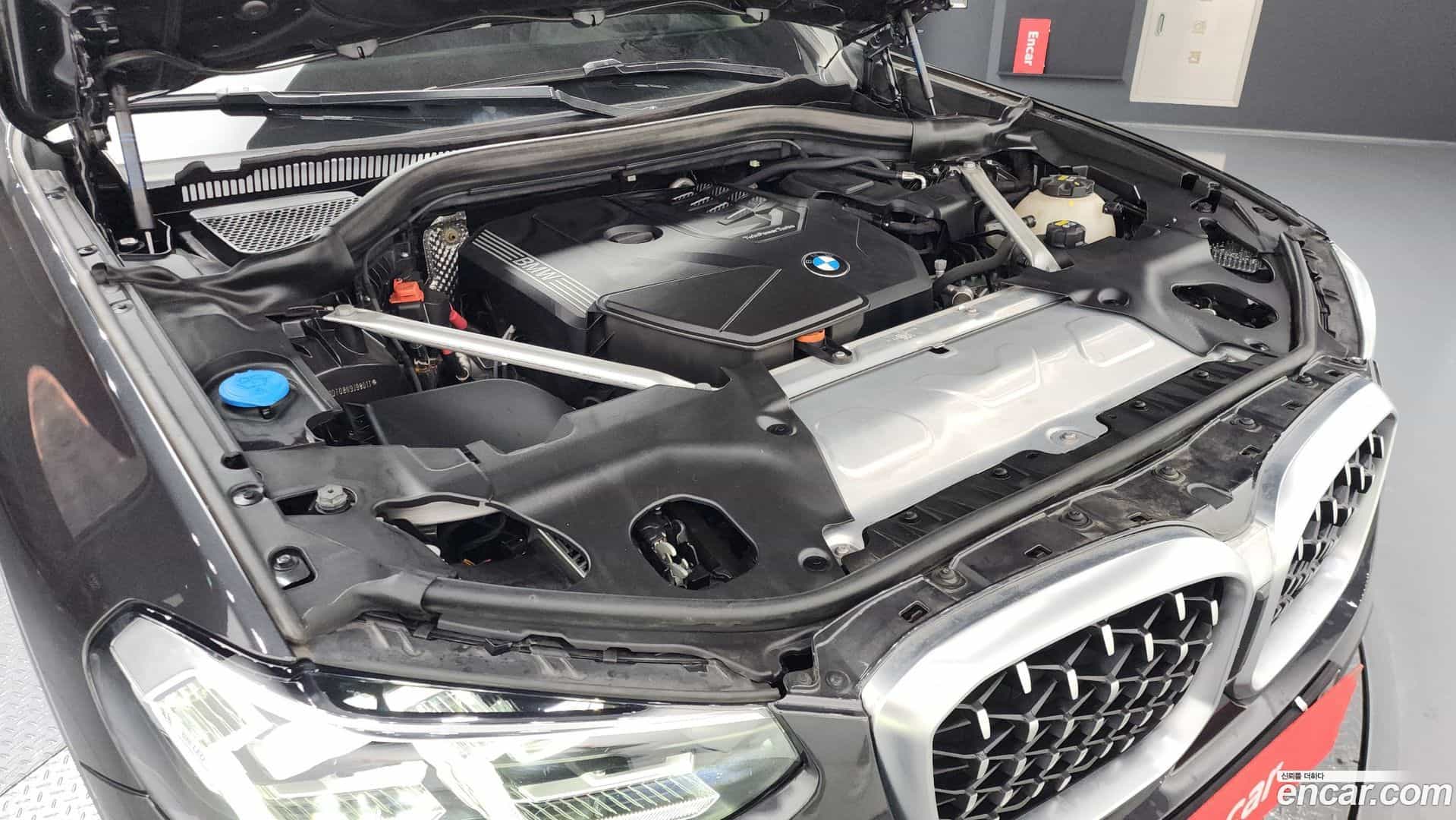 X4 BMW 2022.0-INNER-006