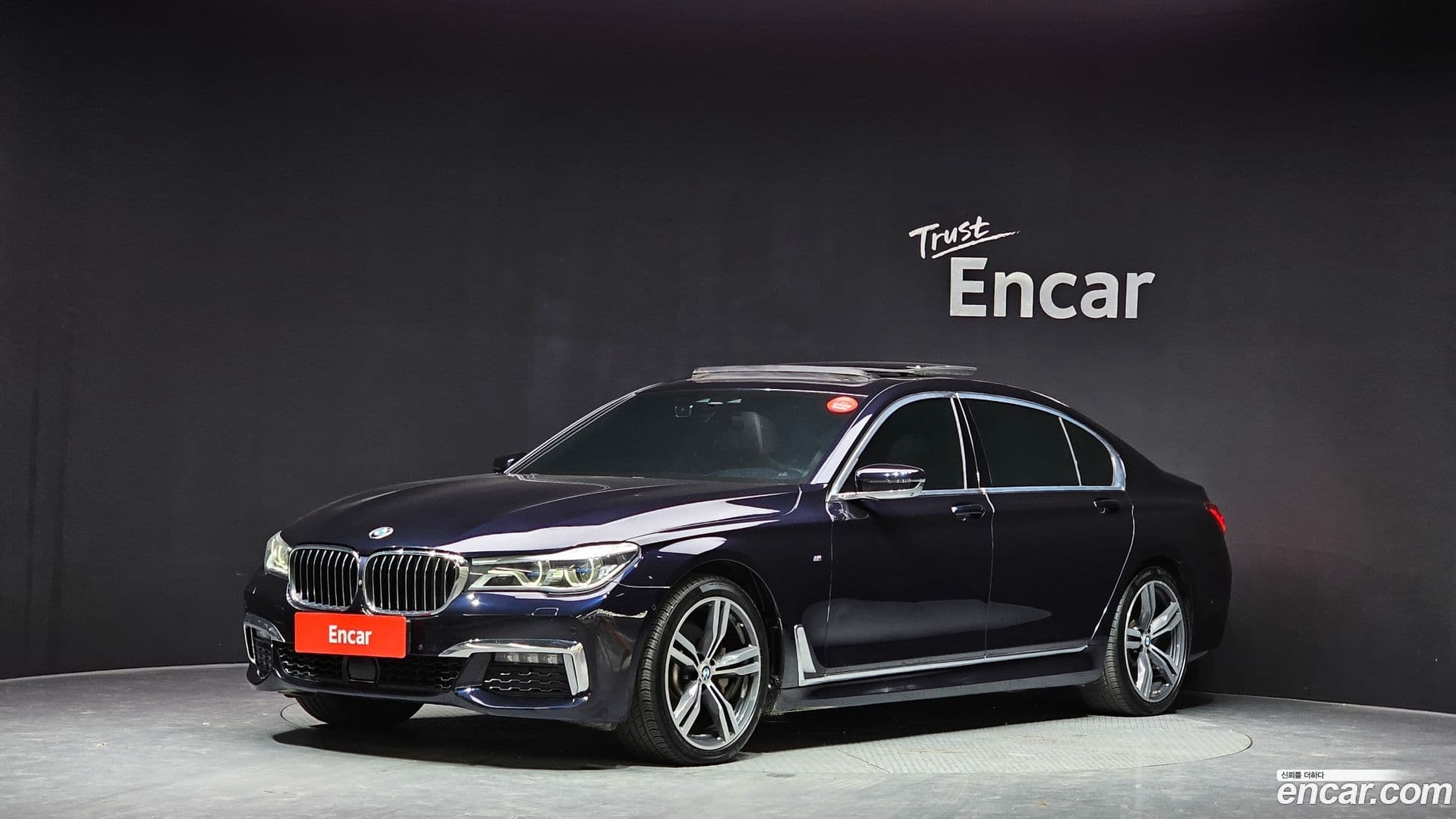 Main__Slider__Photo:7-Series BMW 2018.10-0