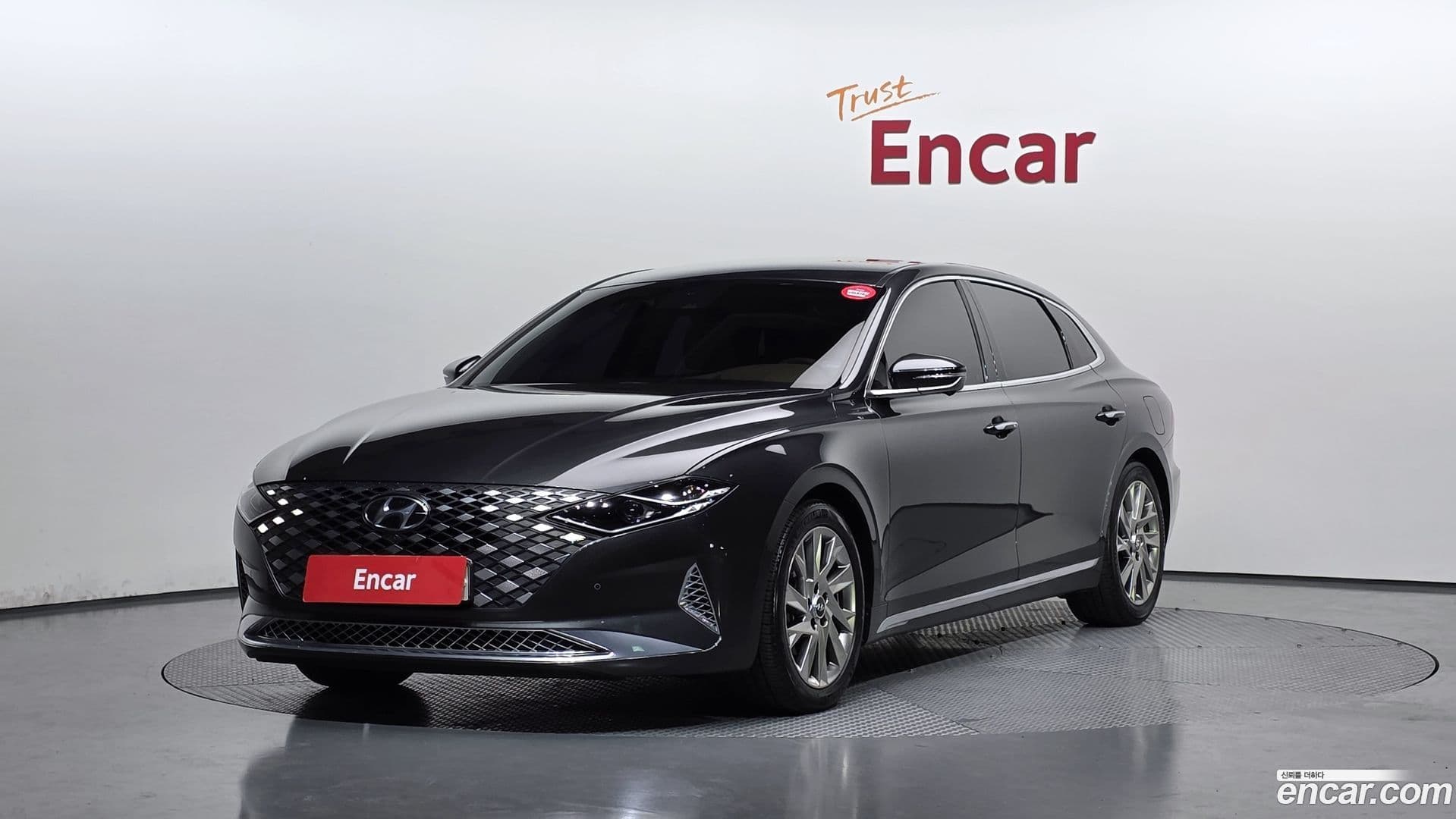 Main__Slider__Photo:Grandeur Hyundai 2020.6-0