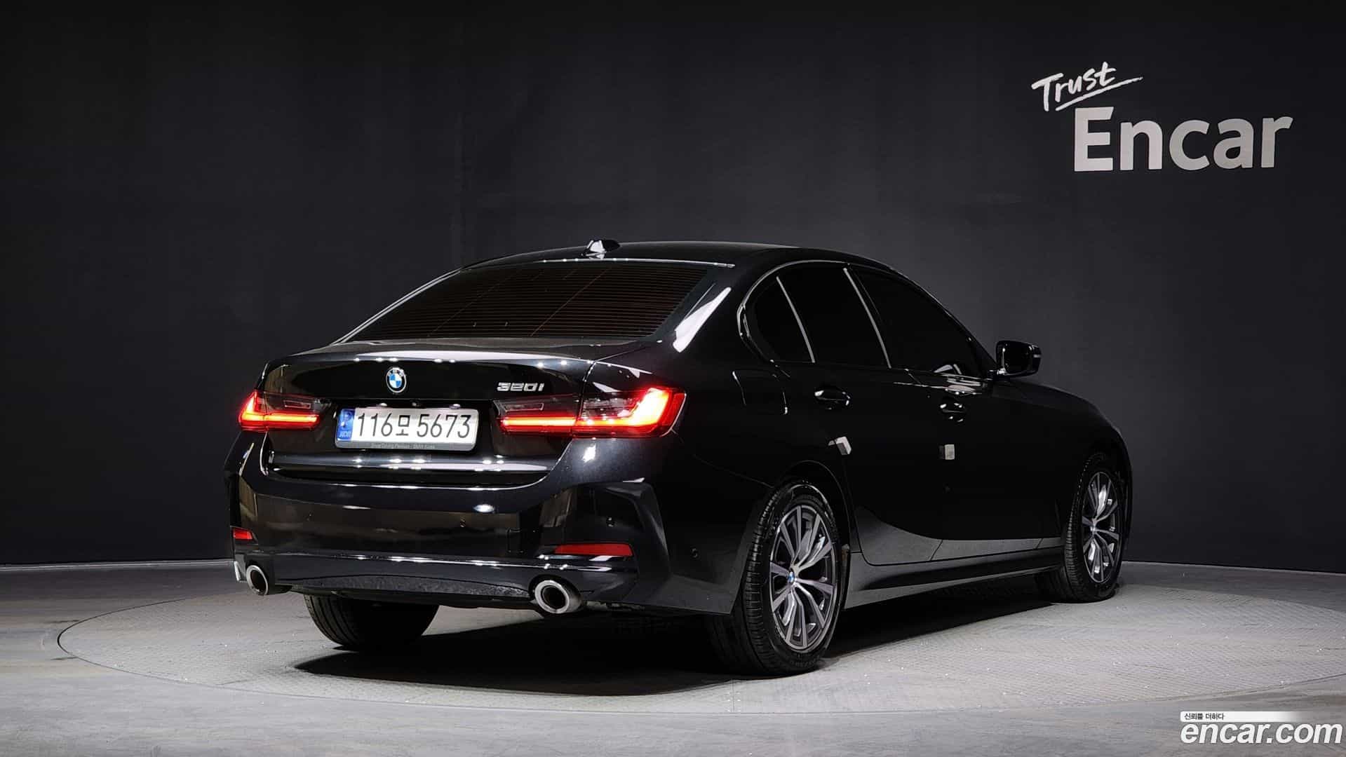 3-Series BMW 2023.0-OUTER-002