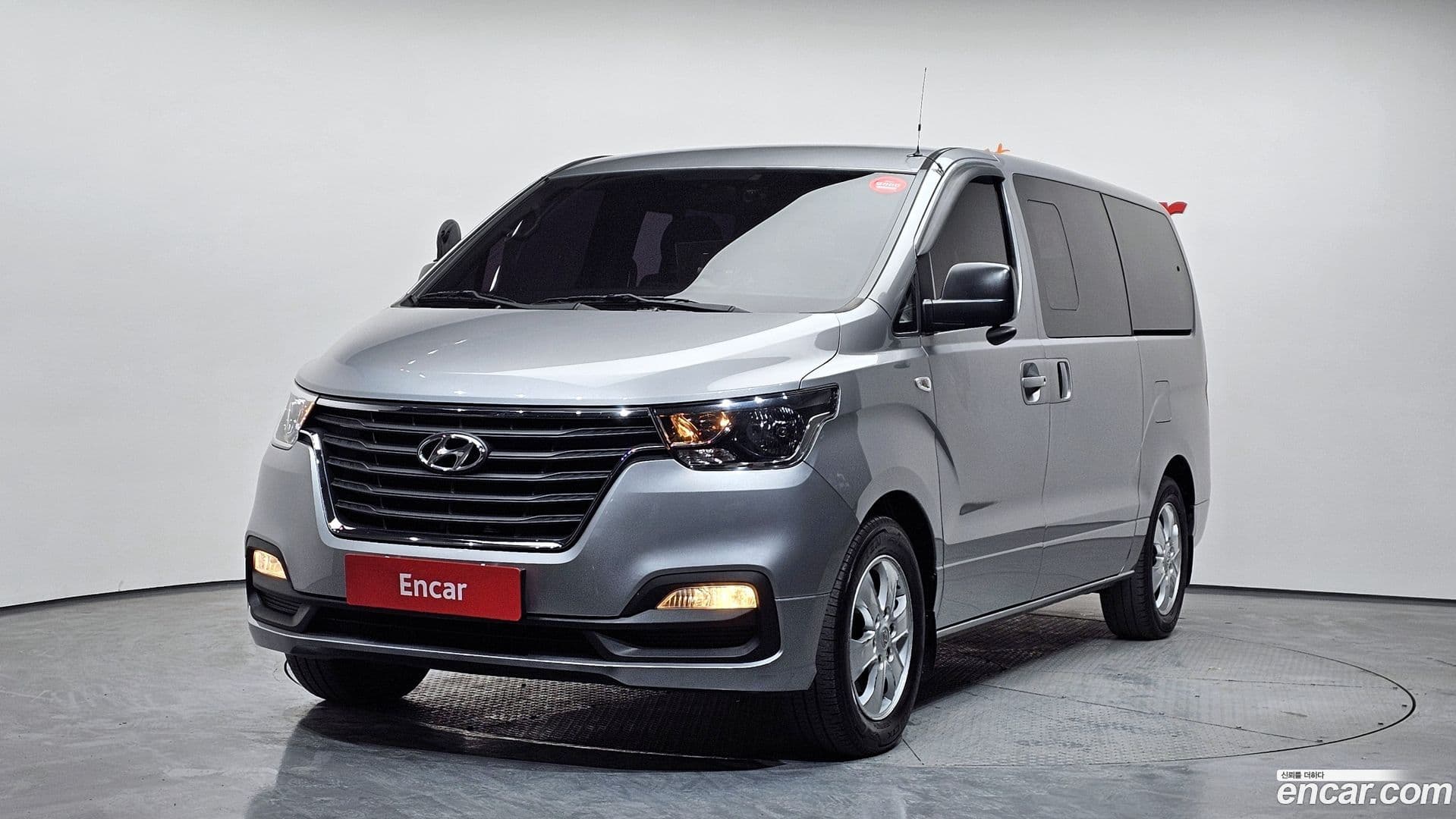Main__Slider__Photo:Starex Hyundai 2018.8-0