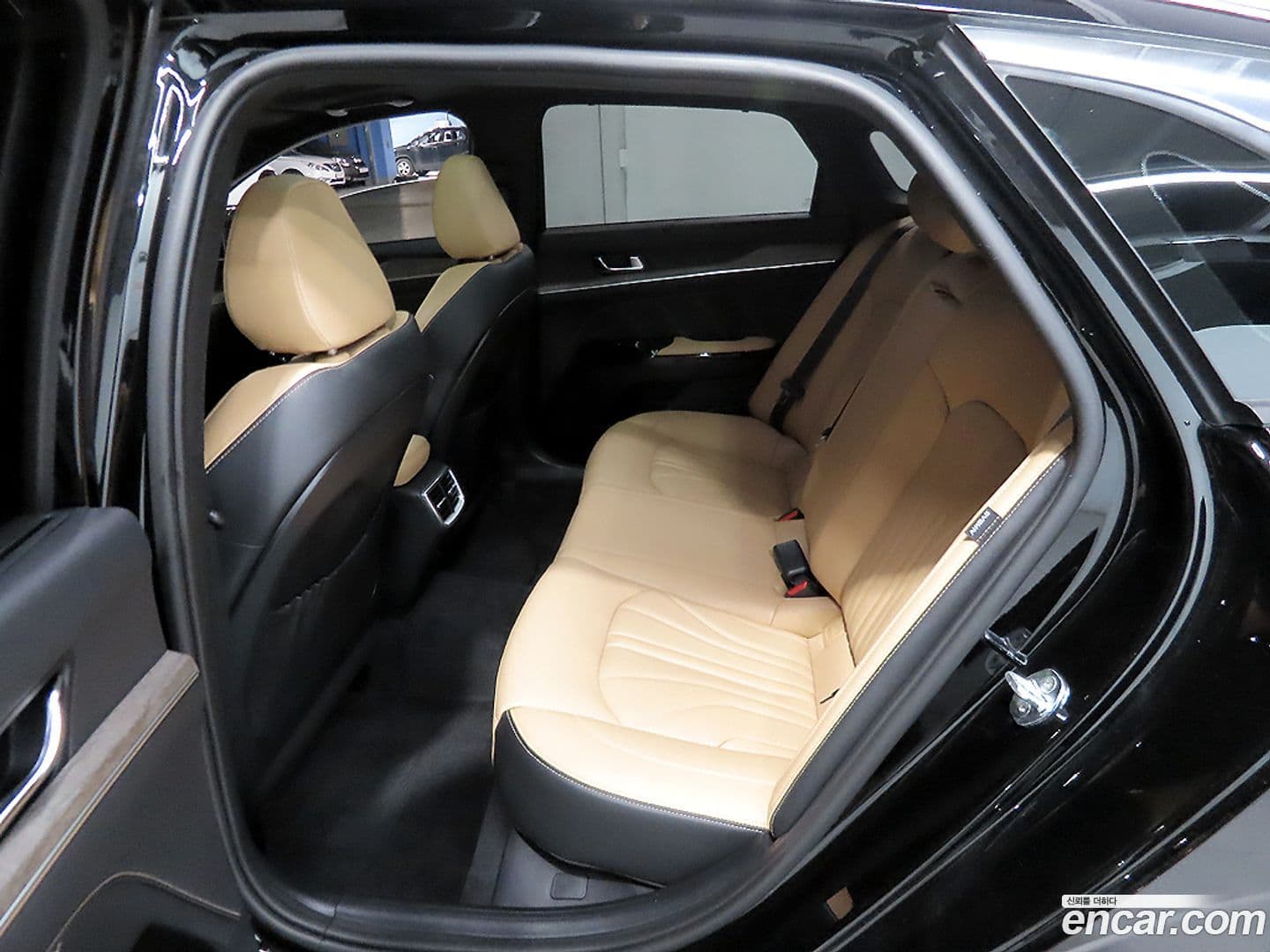 Main__Slider__Photo:K5 Kia 2022.3-6