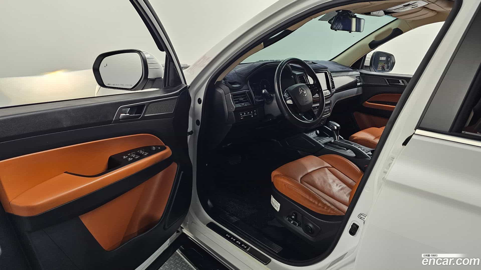 Rexton KG Mobility 2023.0-INNER-010