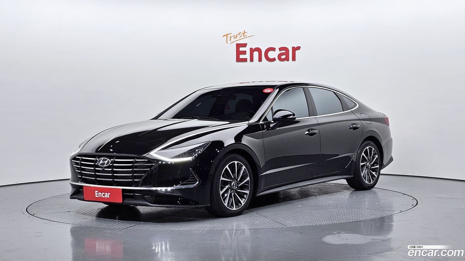 Main__Slider__Photo:Sonata Hyundai 2019.4-0