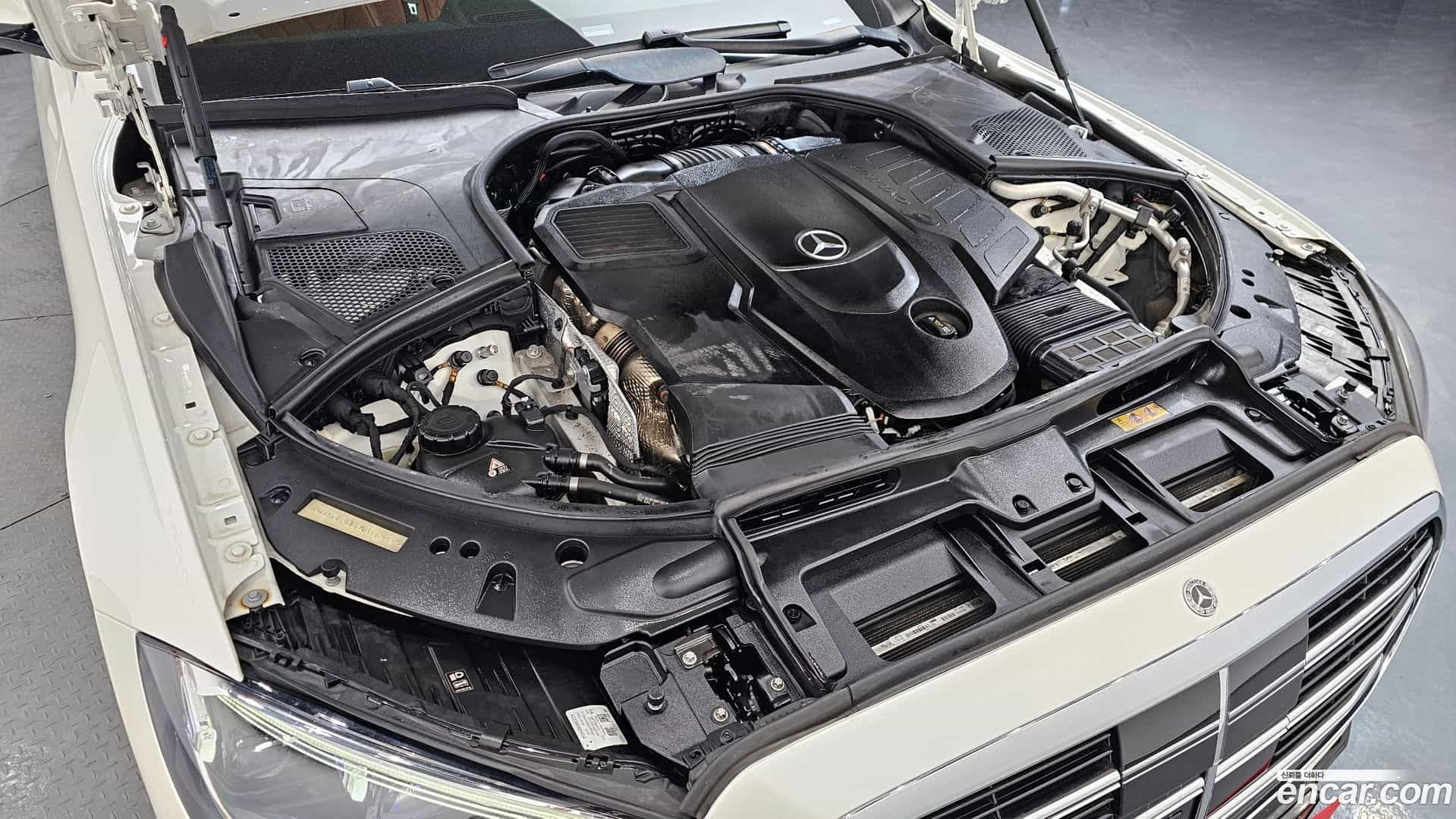 S-Class Mercedes-Benz 2022.3-INNER-006