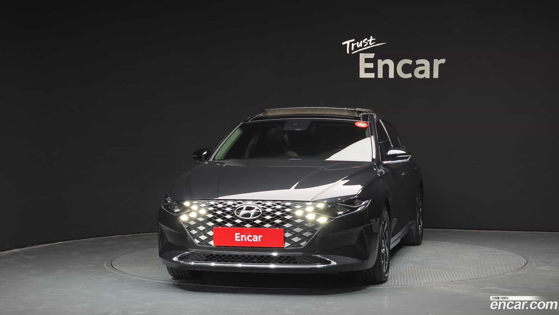 Grandeur Hyundai 2021.1-OUTER-003