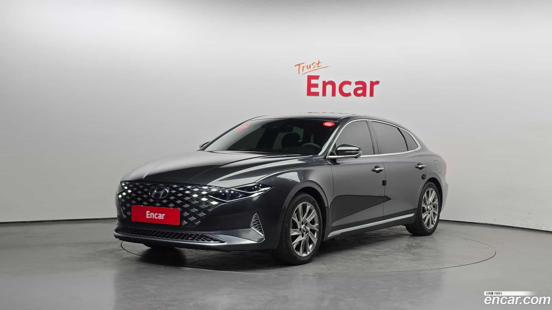 Grandeur Hyundai 2020.11-OUTER-001