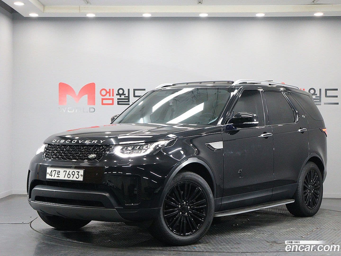 Main__Slider__Photo:Discovery Land Rover 2018.5-0